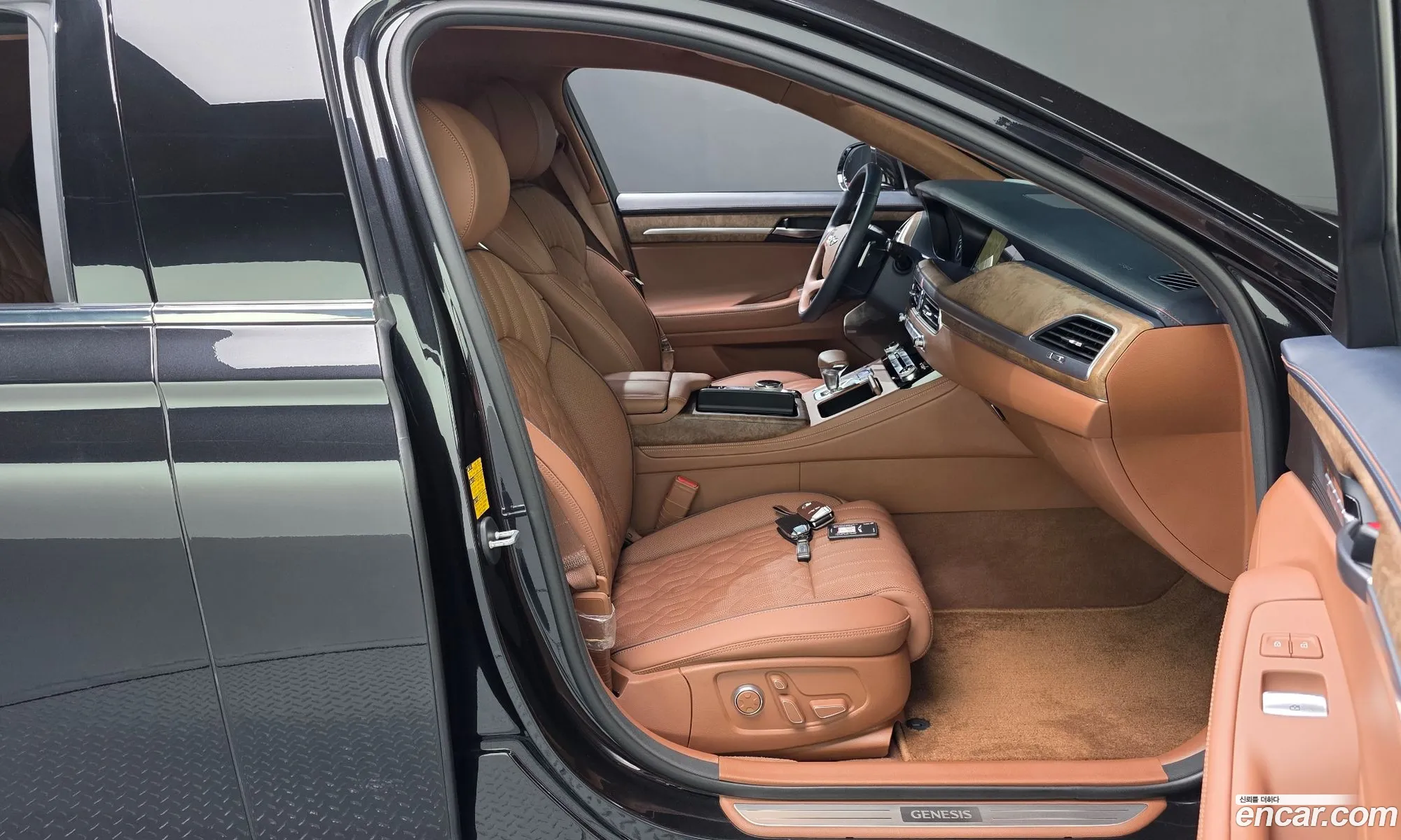 Genesis G90 2019 — 17