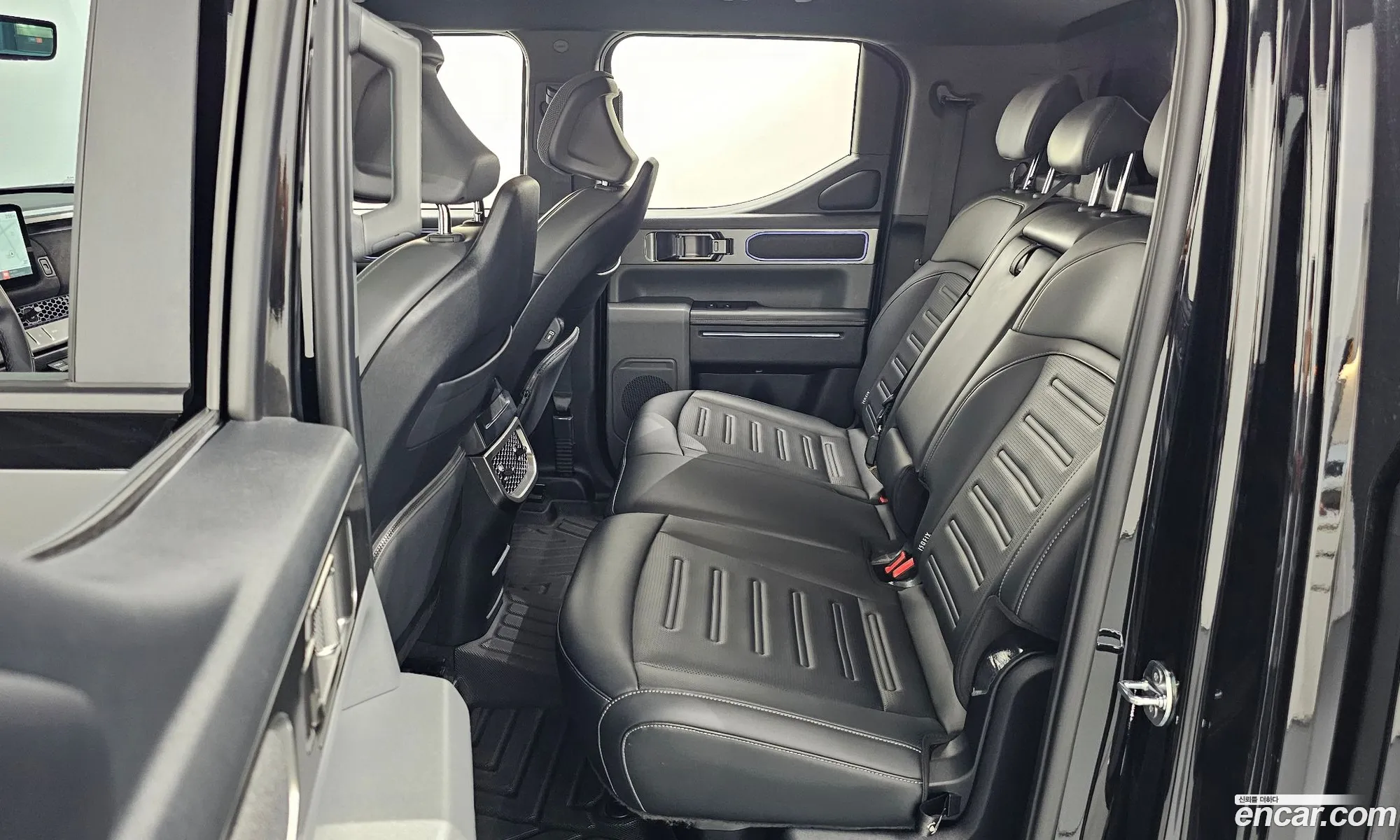 Kia Tasman 2025 KNCSCY7BDTA000899 — 27