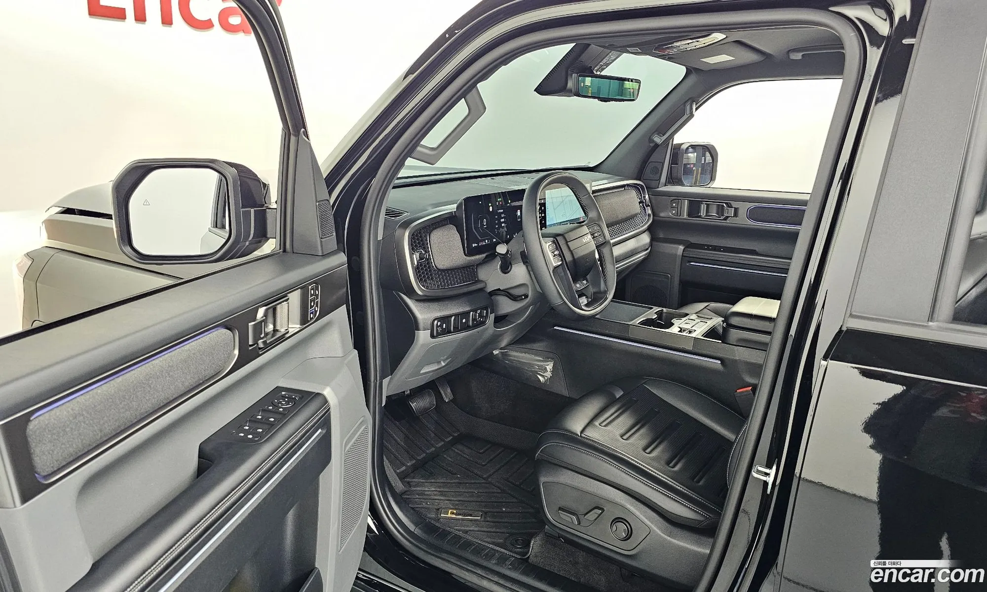 Kia Tasman 2025 KNCSCY7BDTA000899 — 31