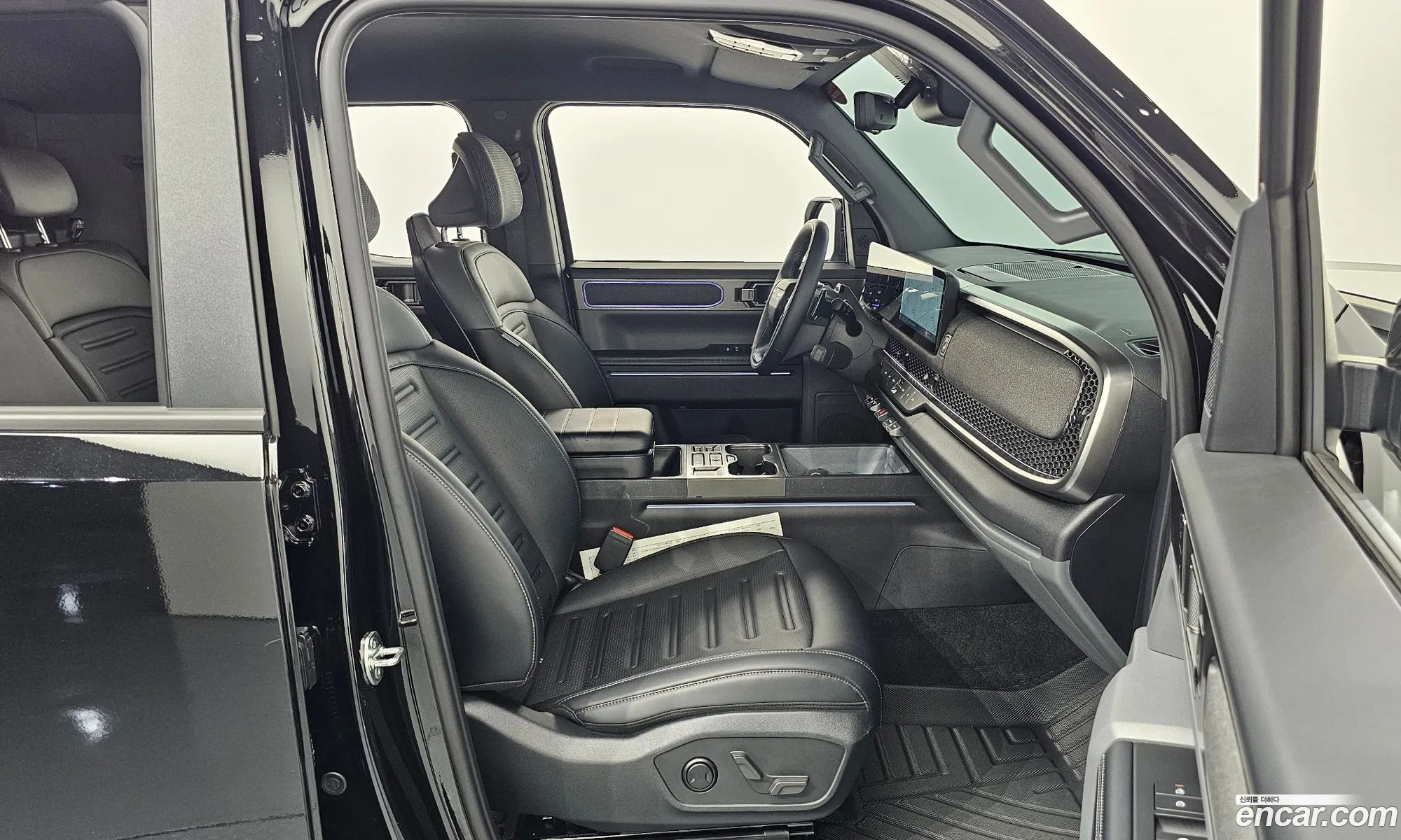 Kia Tasman 2025 KNCSCY7BDTA000899 — 26
