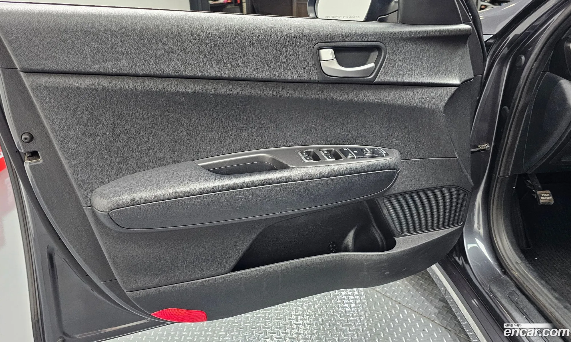 Kia K5 2015 KNAGT416BGA017395 — 24