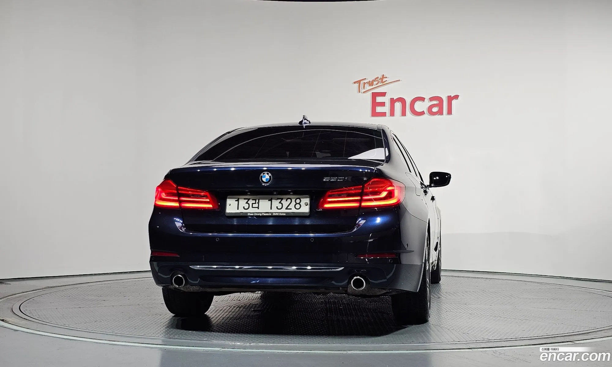 BMW 5 Series 2018 WBAJK7105JBP71014 — 11