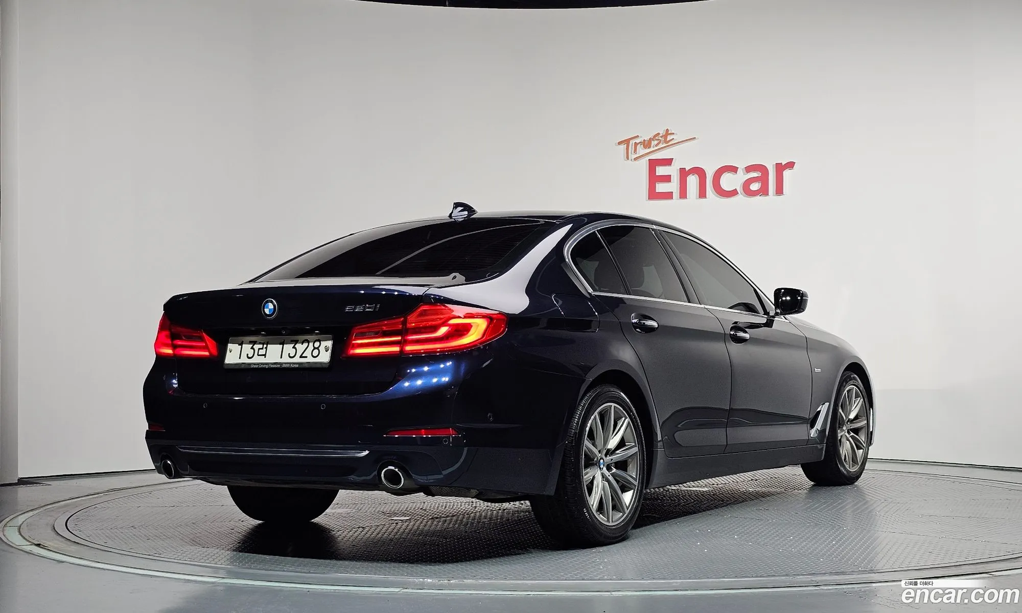 BMW 5 Series 2018 WBAJK7105JBP71014 — 19