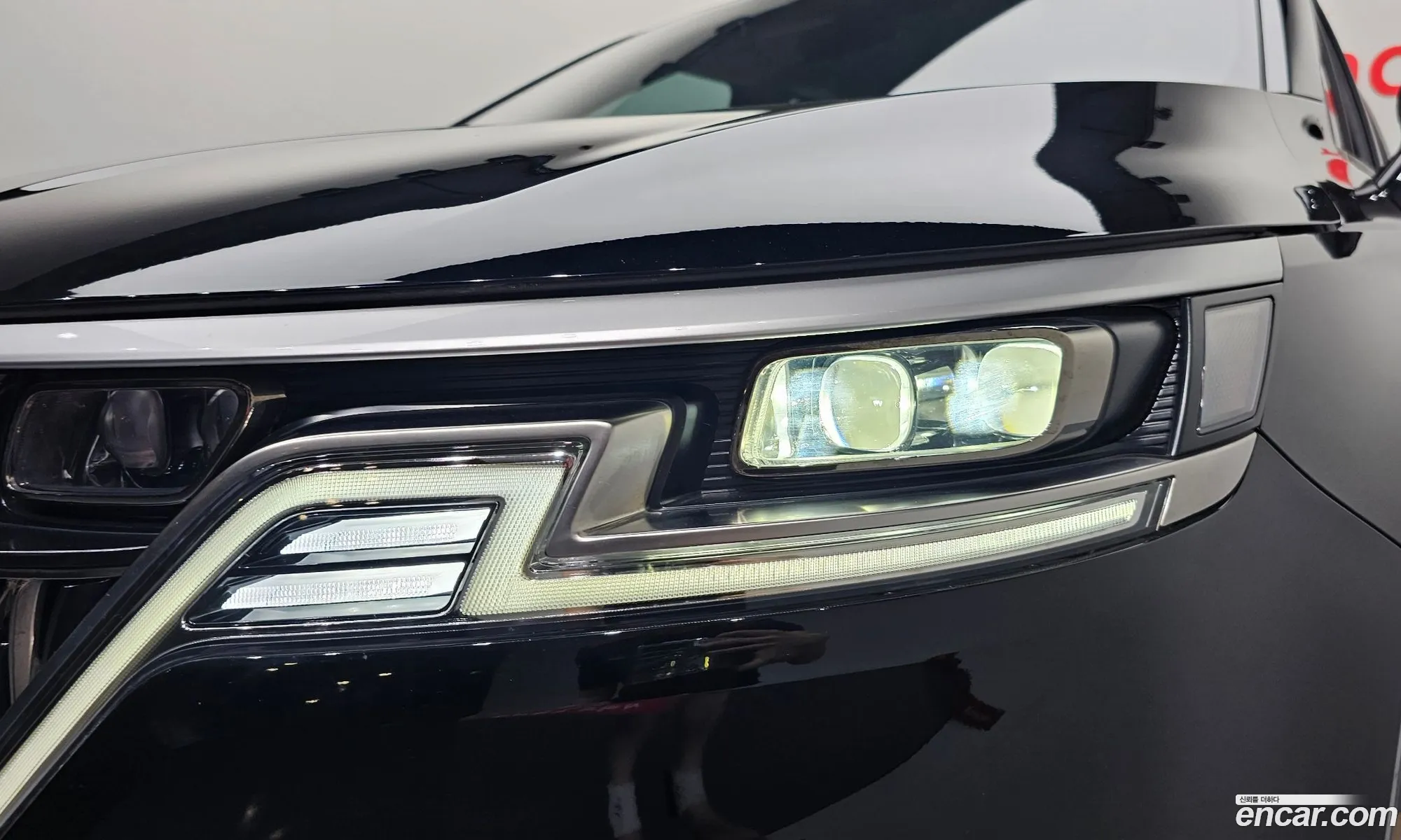 Kia Carnival 2023 — 30