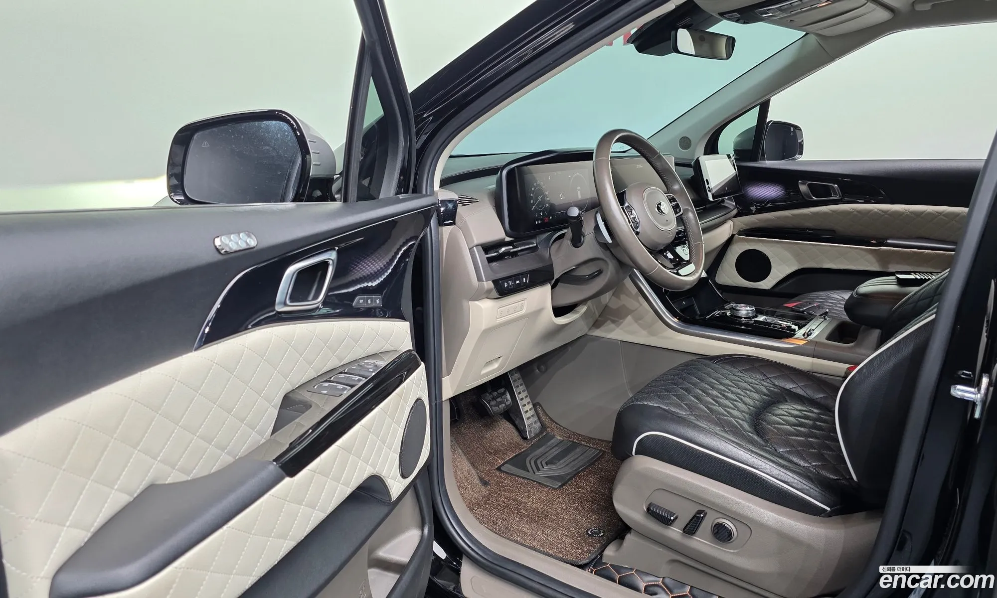 Kia Carnival 2021 KNANE813BMS086373 — 8