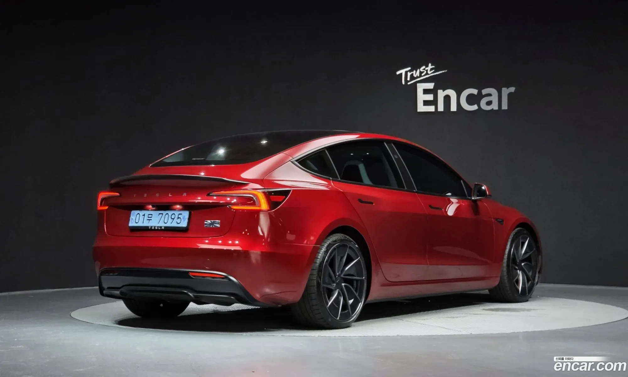 Tesla Model 3 2024 LRW3E7ET2RC192475 — 5
