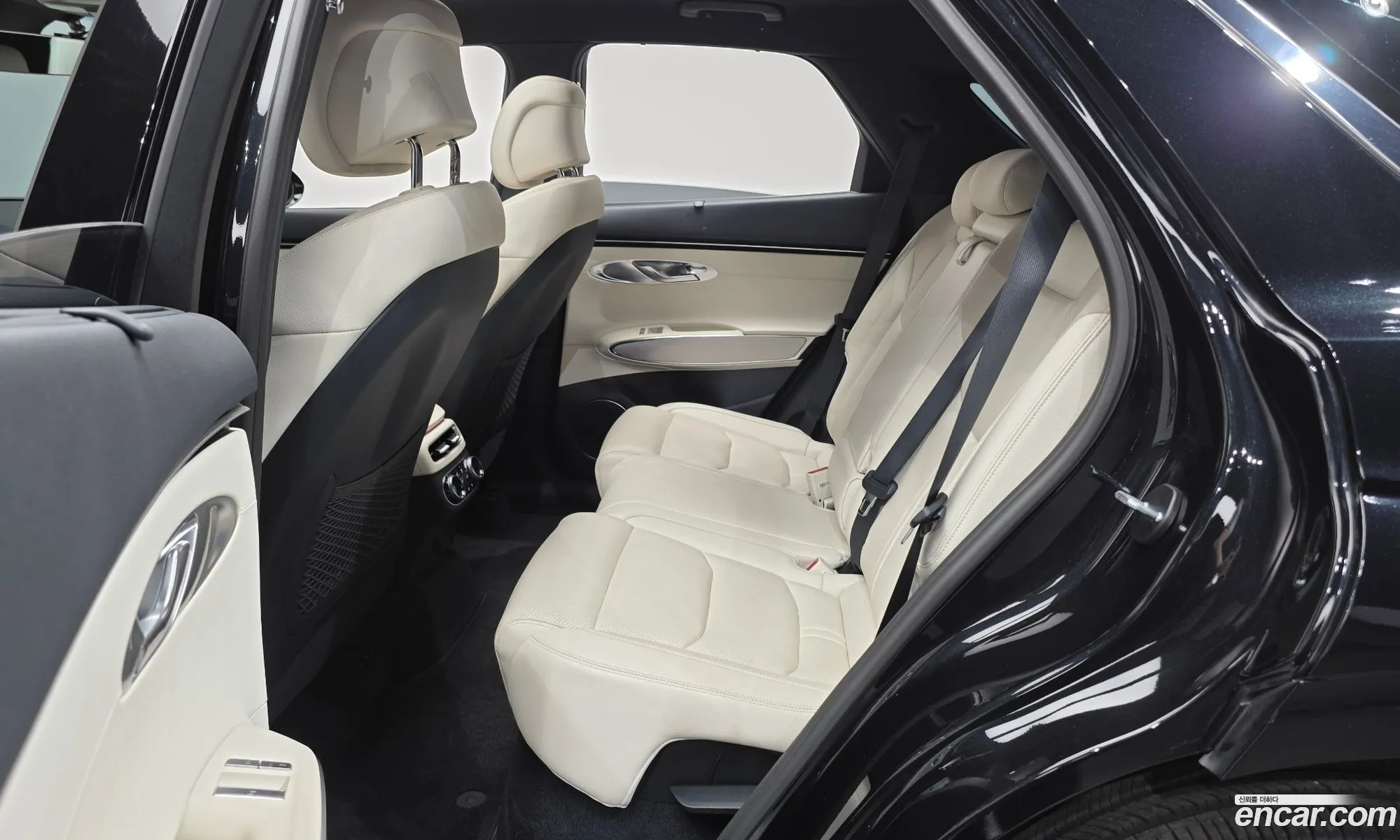 Genesis Electrified GV70 2022 — 11