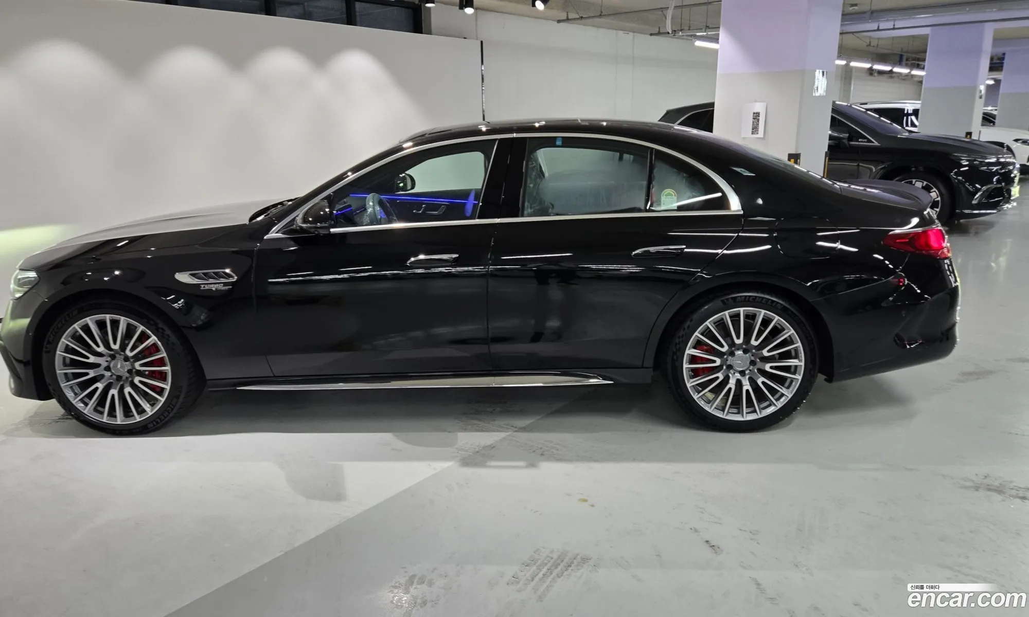 Mercedes-Benz E-Class W214 2025 — 19