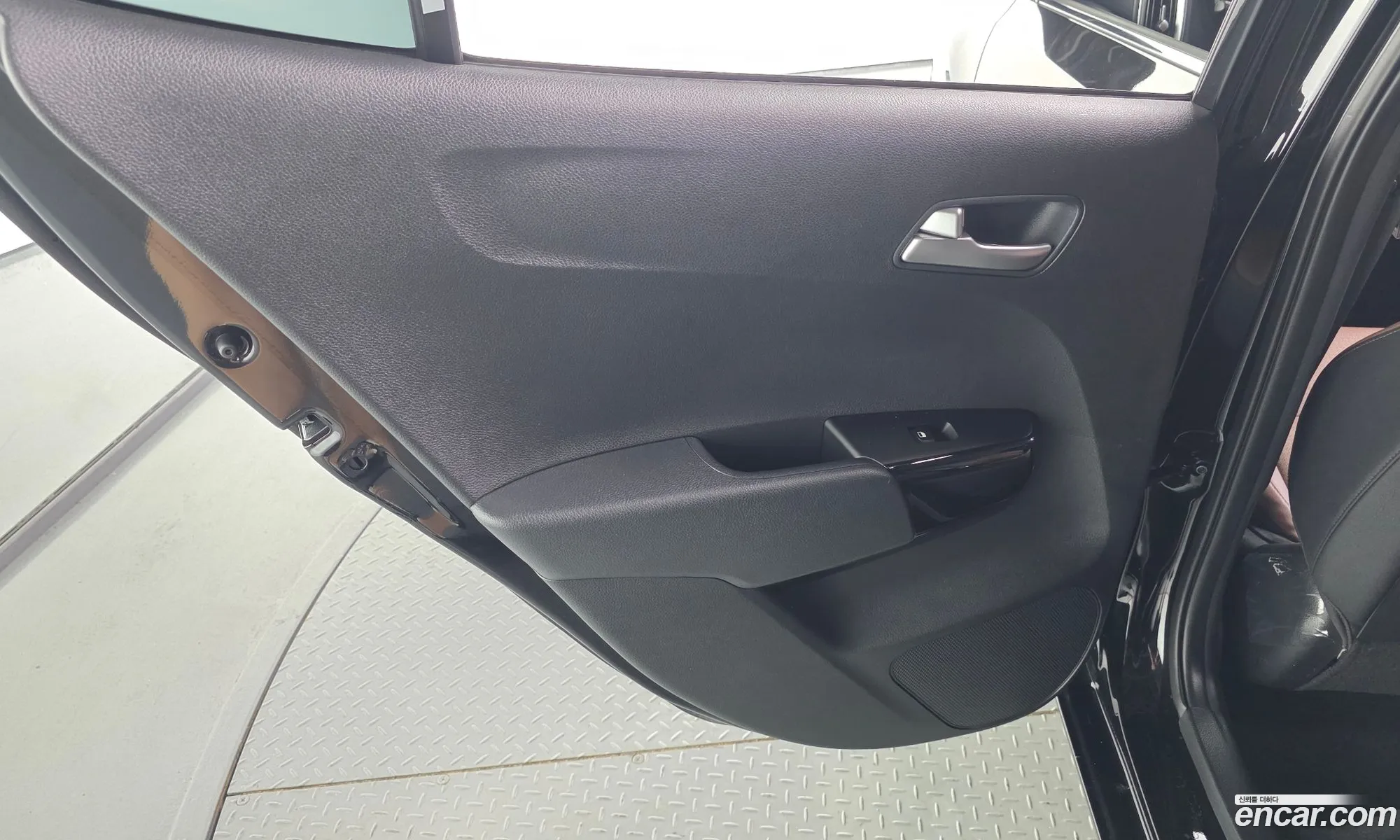 Kia Morning 2025 KNAB2518BTT403920 — 10