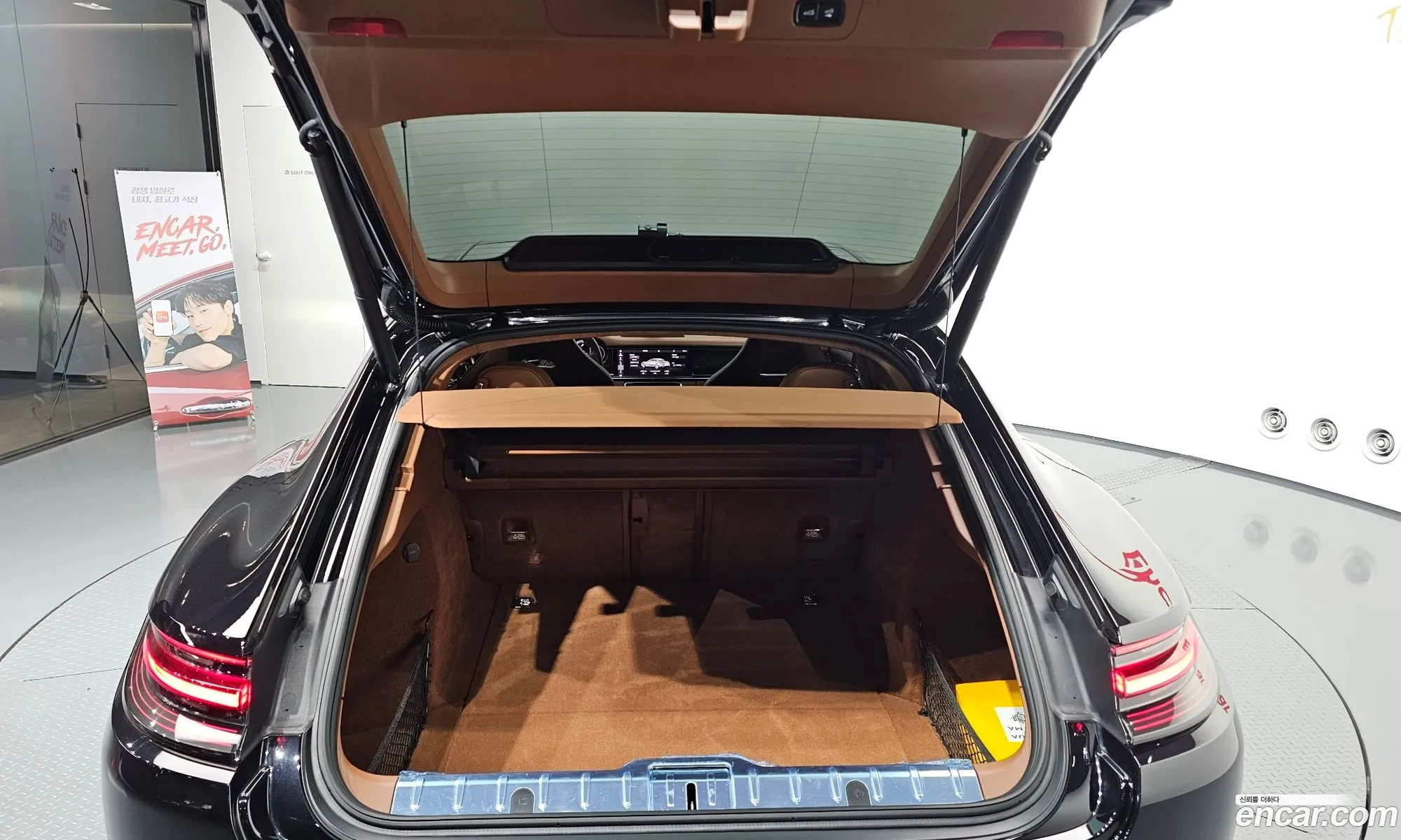 Porsche Panamera 2020 WP0AG297XLL146615 — 17