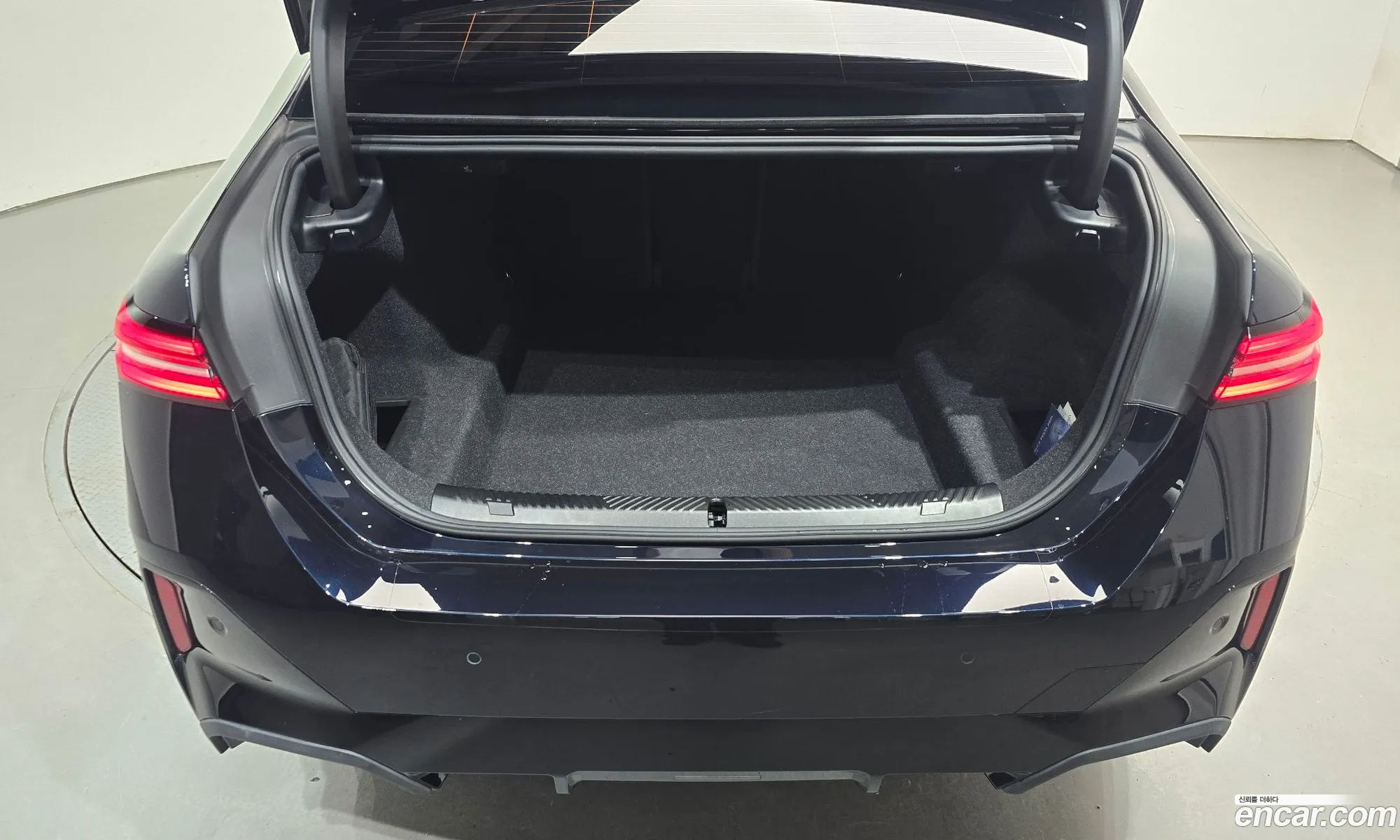 BMW 5 Series 2023 — 11