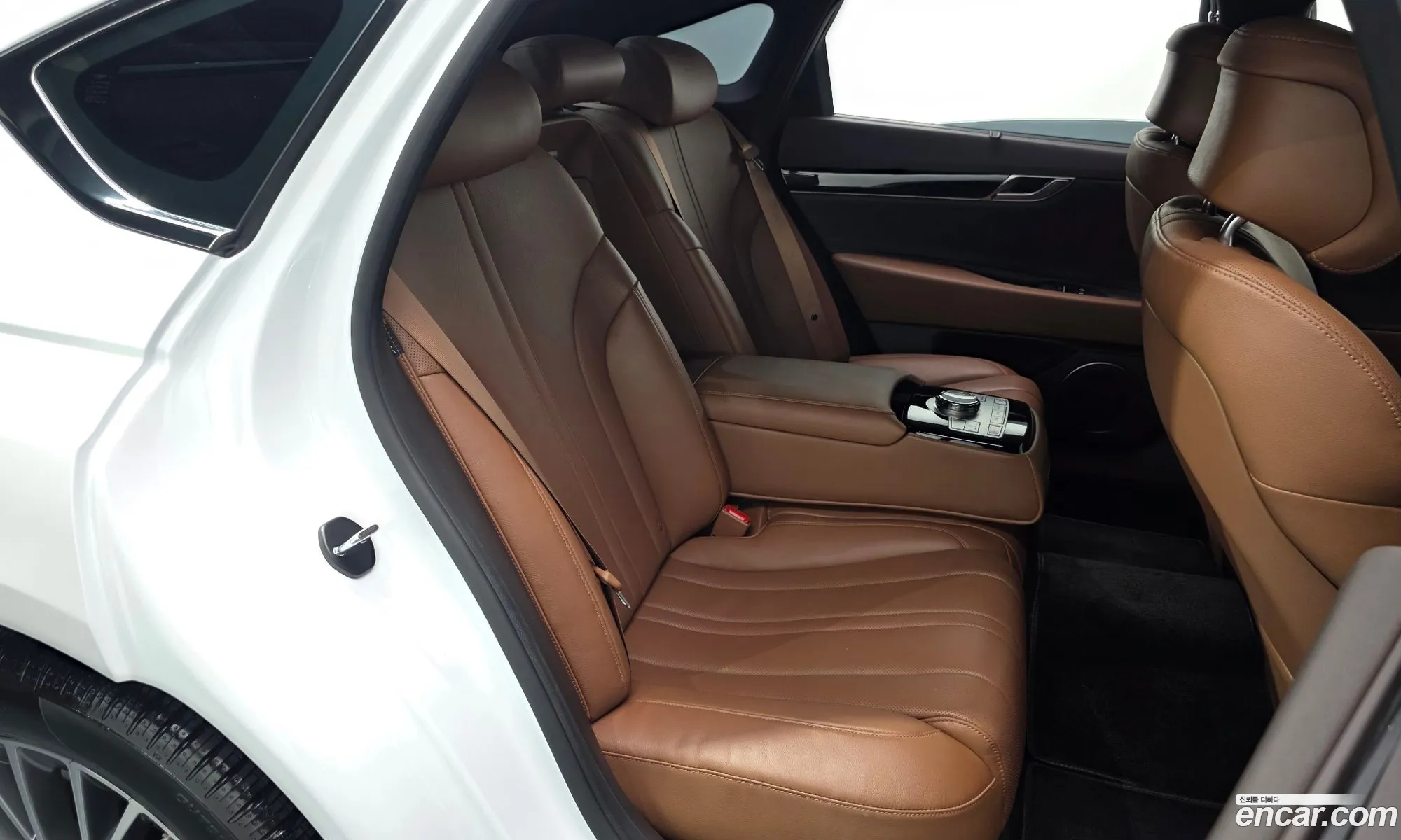 Genesis G80 2023 KMTGB41CDPU189627 — 19