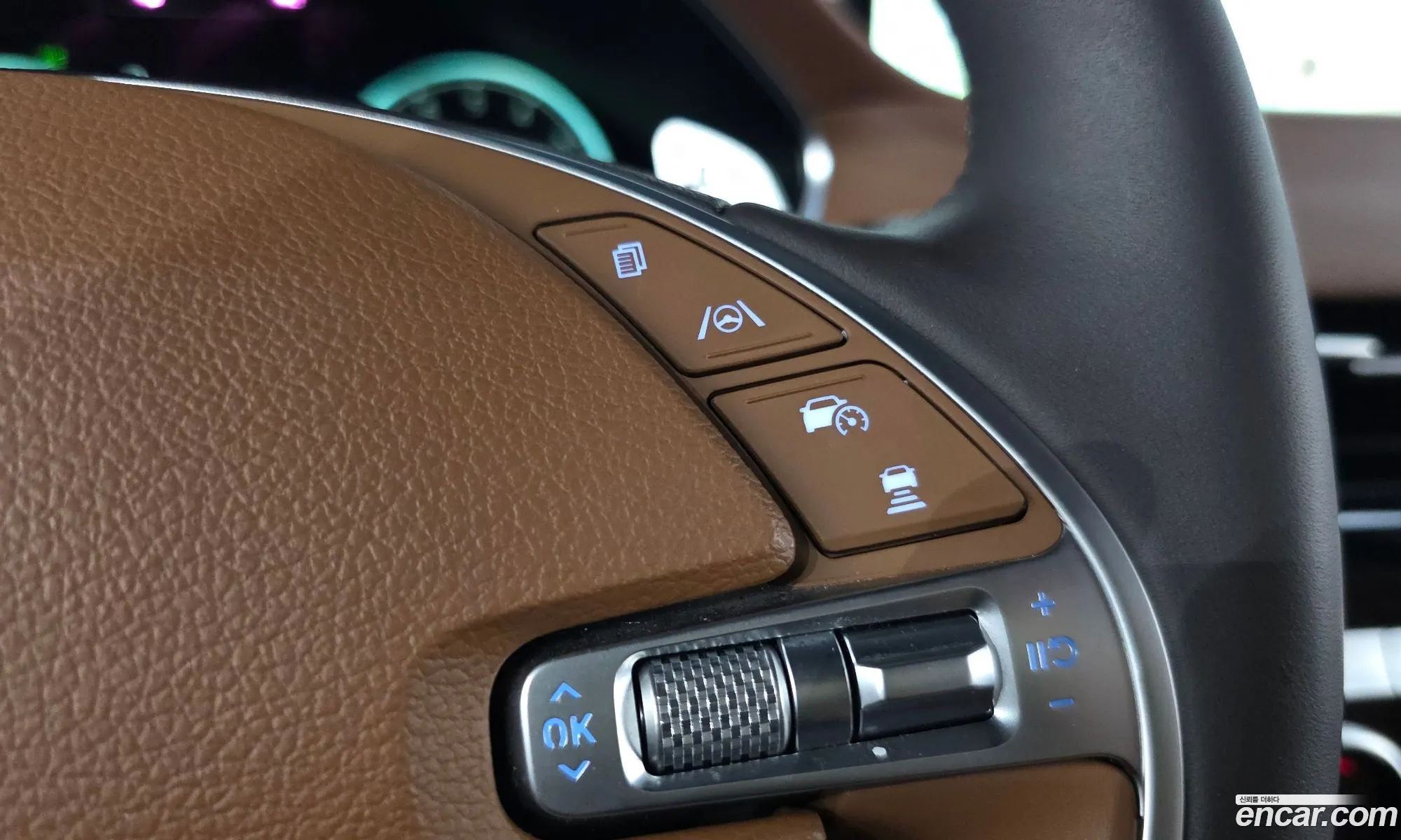 Genesis G80 2023 KMTGB41CDPU189627 — 7