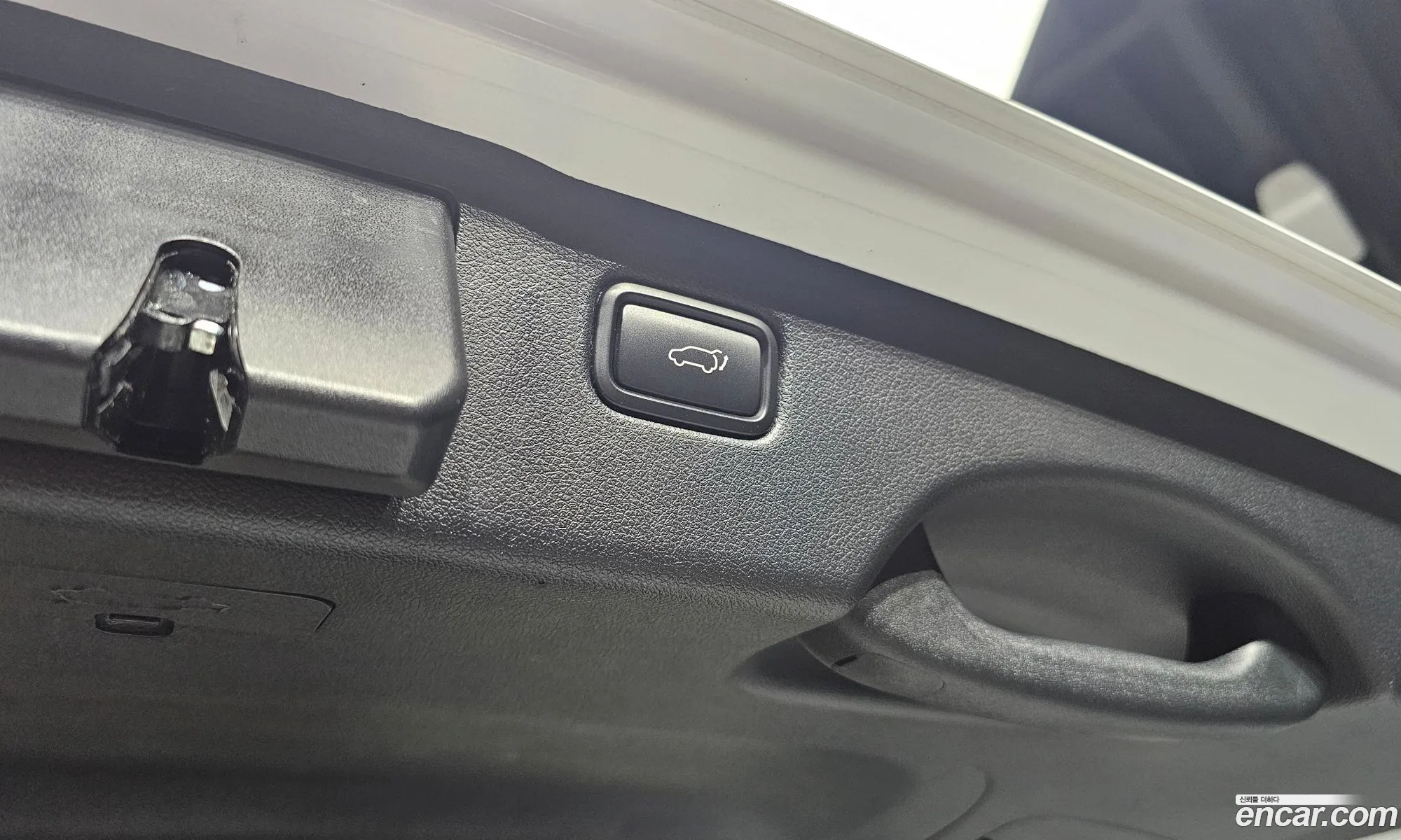 Kia Sorento 2018 KNAPG81BBJA460339 — 7