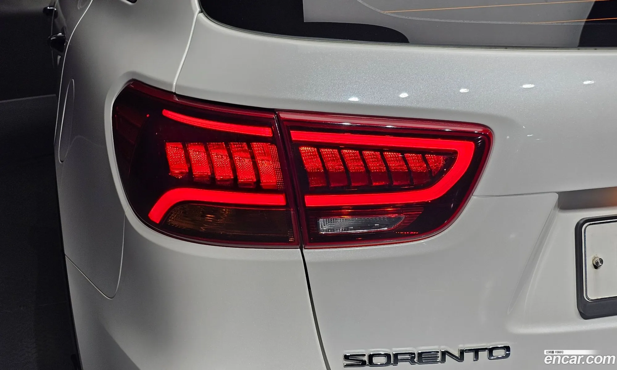 Kia Sorento 2018 KNAPG81BBJA460339 — 22