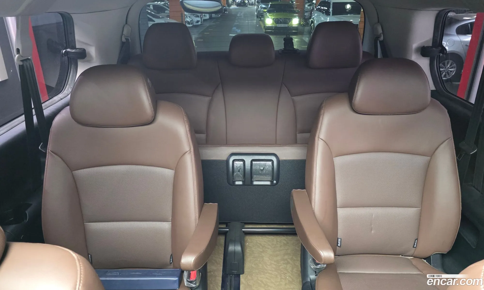 Hyundai Grand Starex 2020 — 25