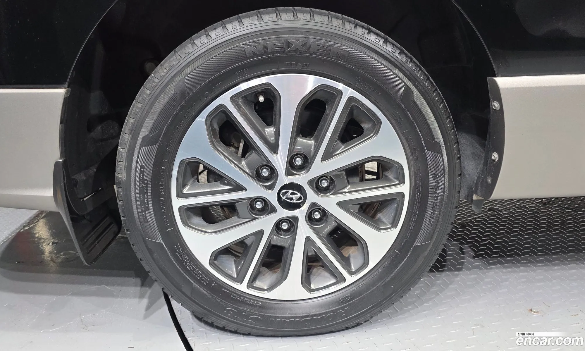 Hyundai Grand Starex 2020 — 14