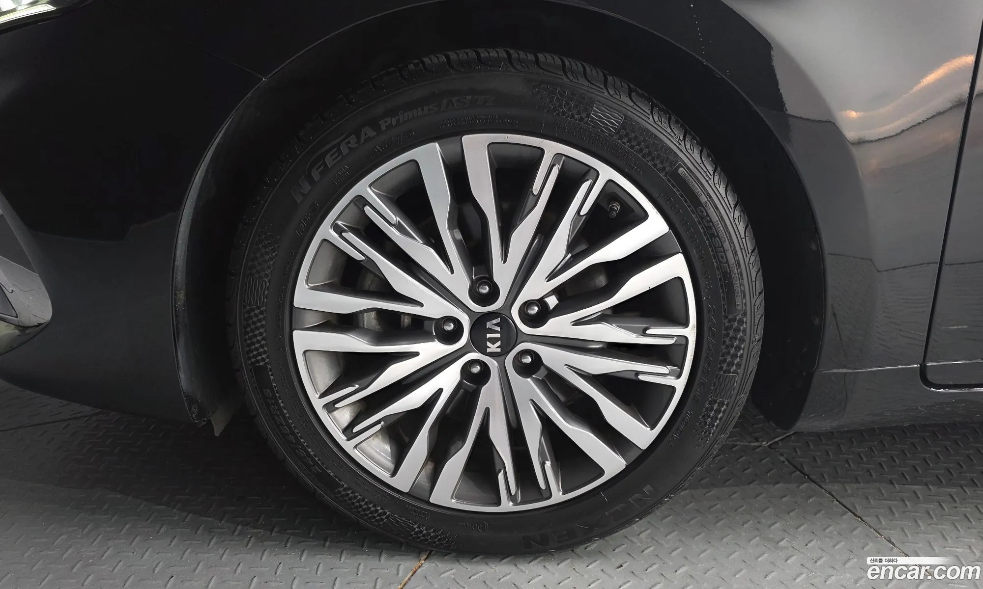 Kia K7 Premier 2019 KNALB41BBLA199767 — 27