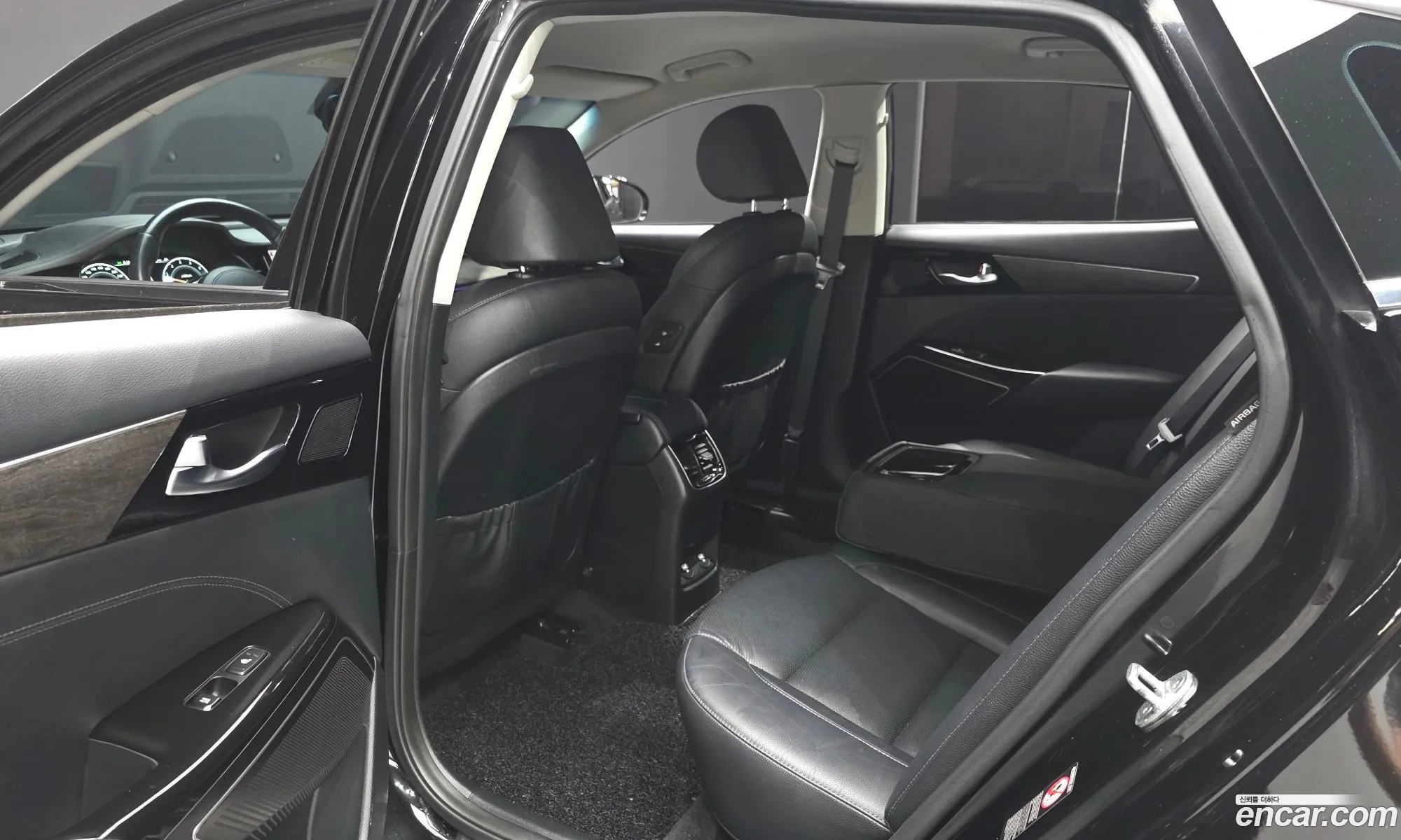 Kia K7 Premier 2019 KNALB41BBLA199767 — 25