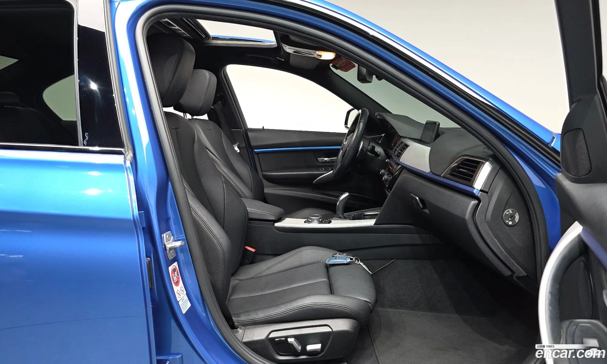 BMW 3 Series 2016 WBA8A9103GK822631 — 13