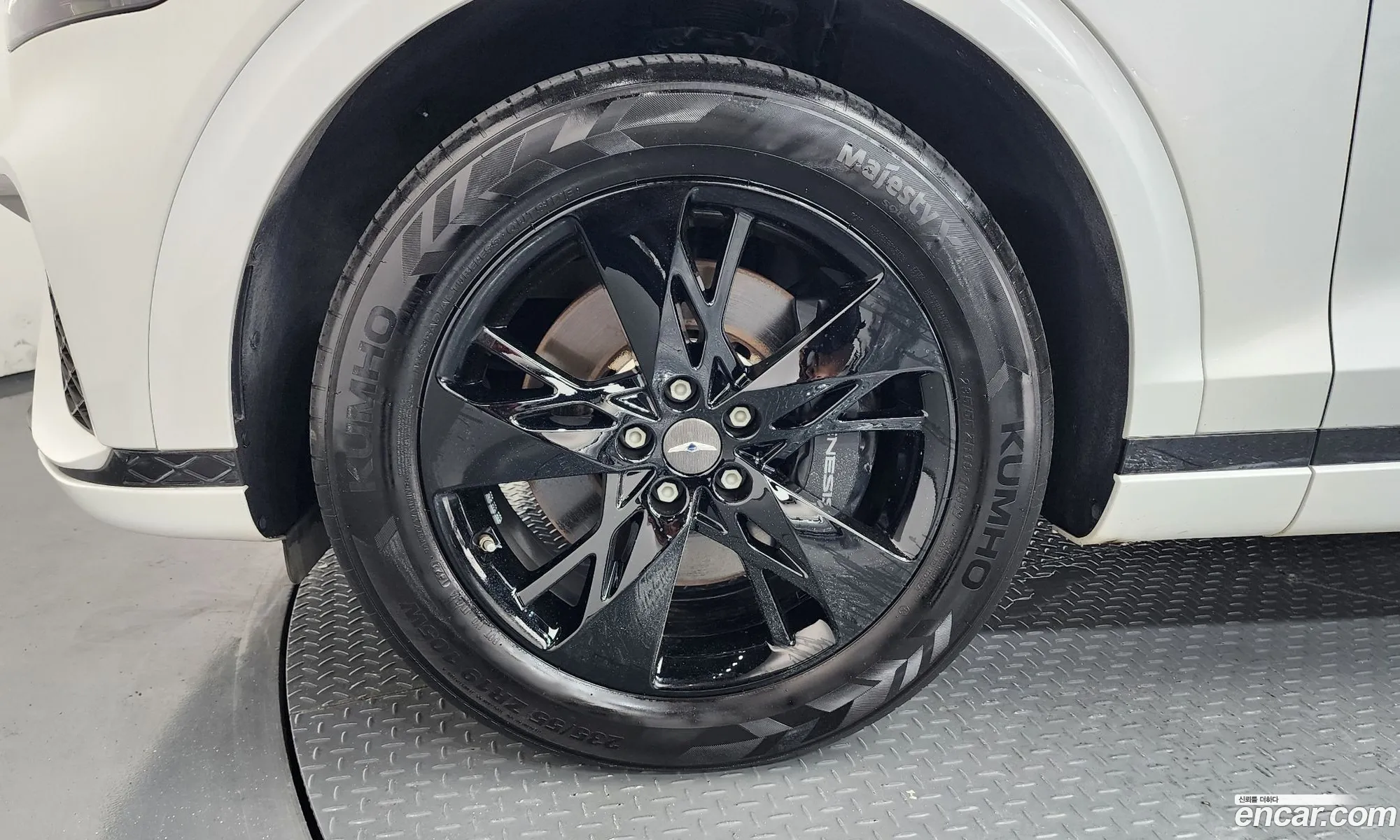 Genesis GV70 2022 — 16