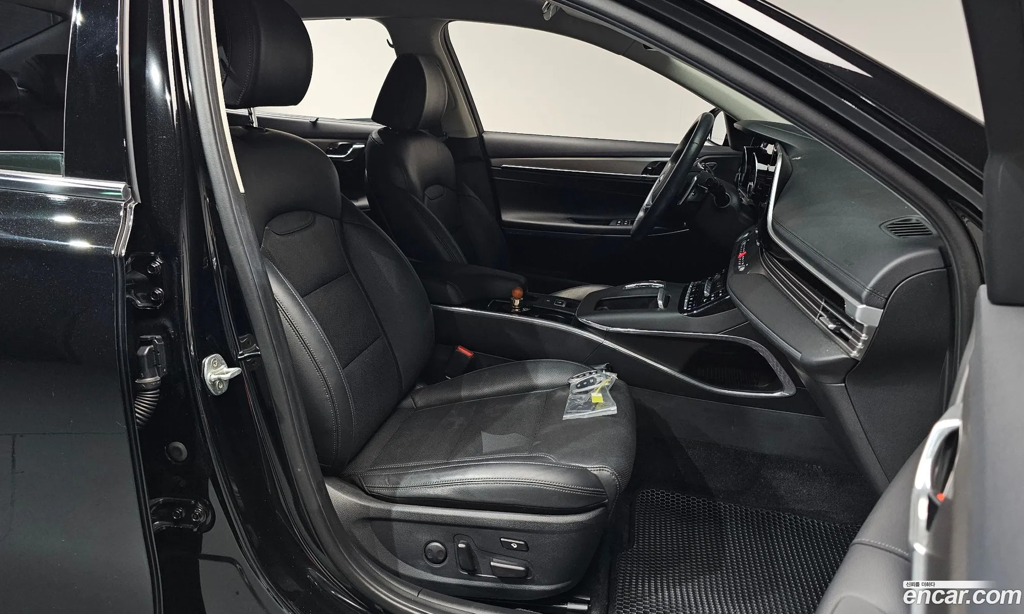 Hyundai Grandeur IG 2020 — 36
