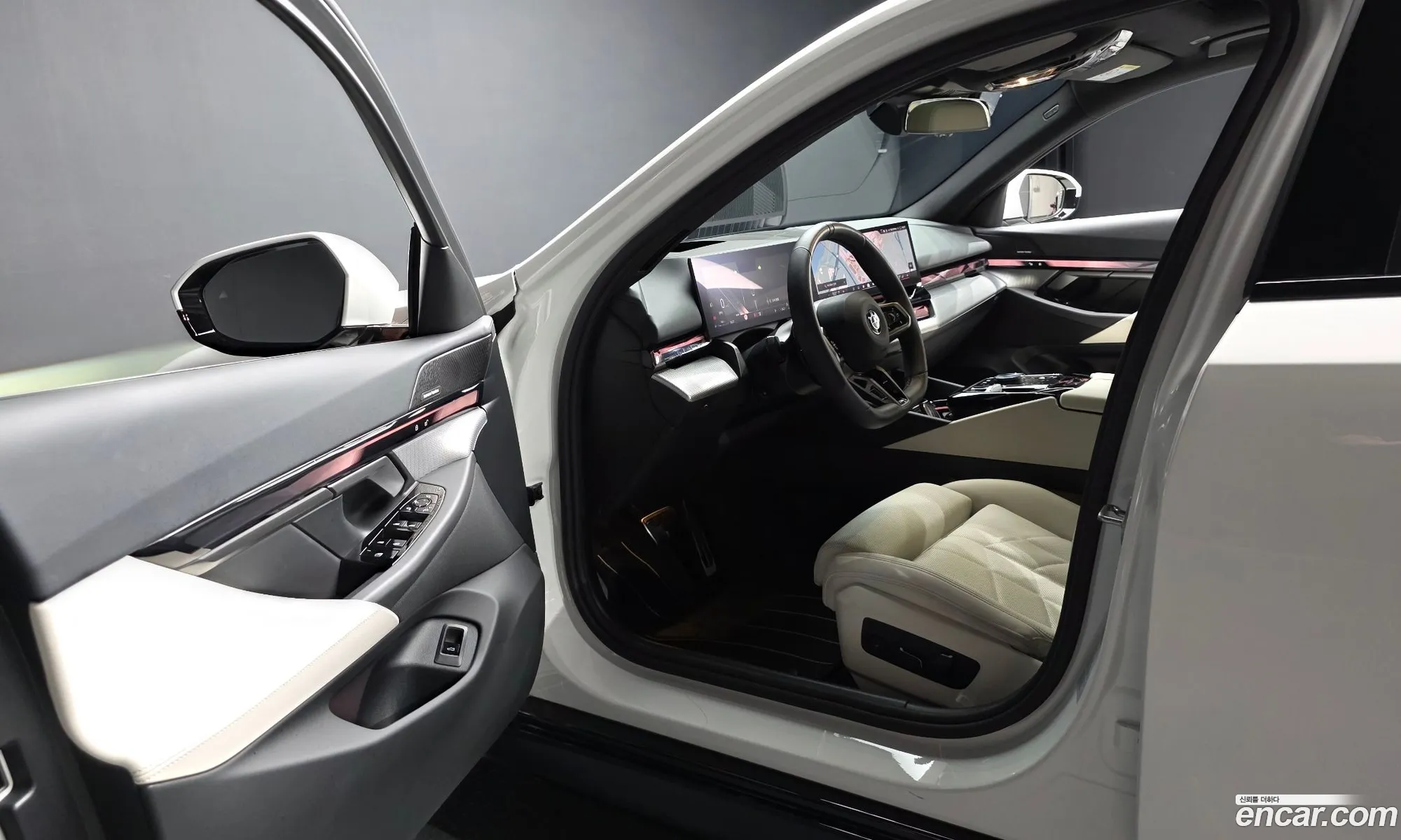 BMW 5 Series 2025 — 8