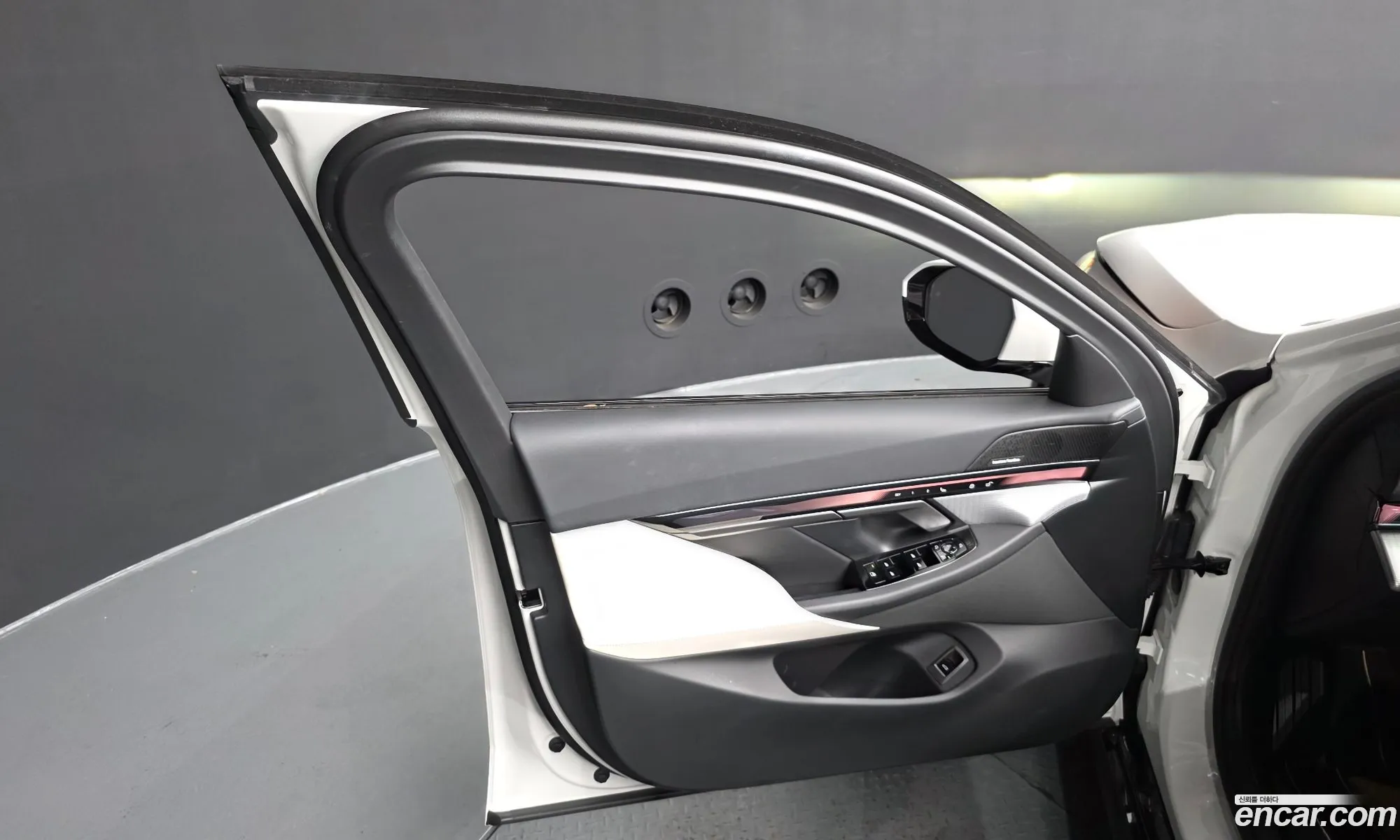 BMW 5 Series 2025 — 4
