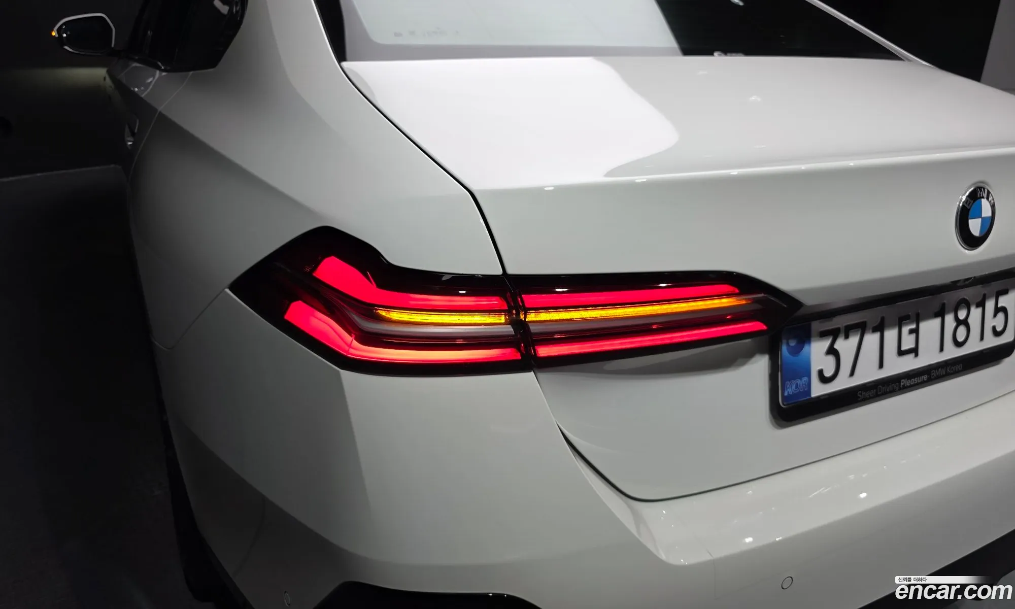 BMW 5 Series 2025 — 23