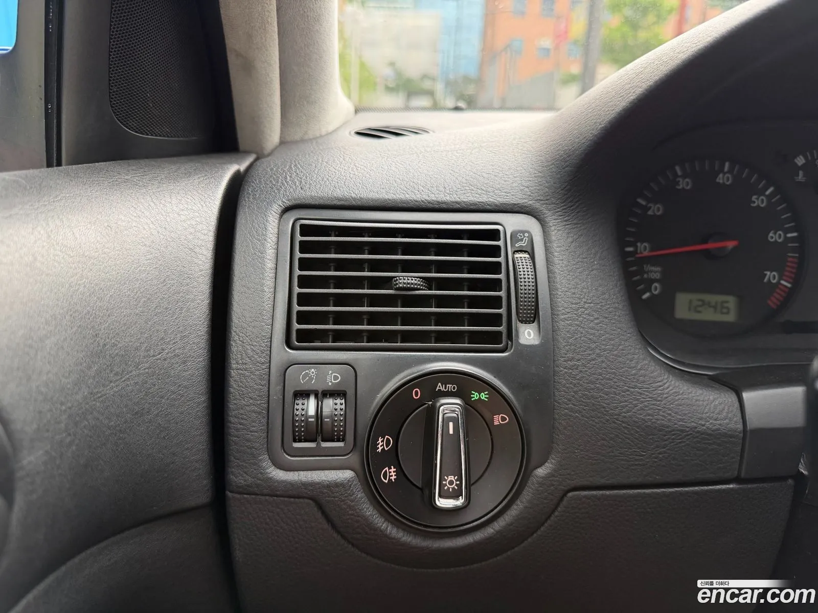 Volkswagen Golf 2000 — 4