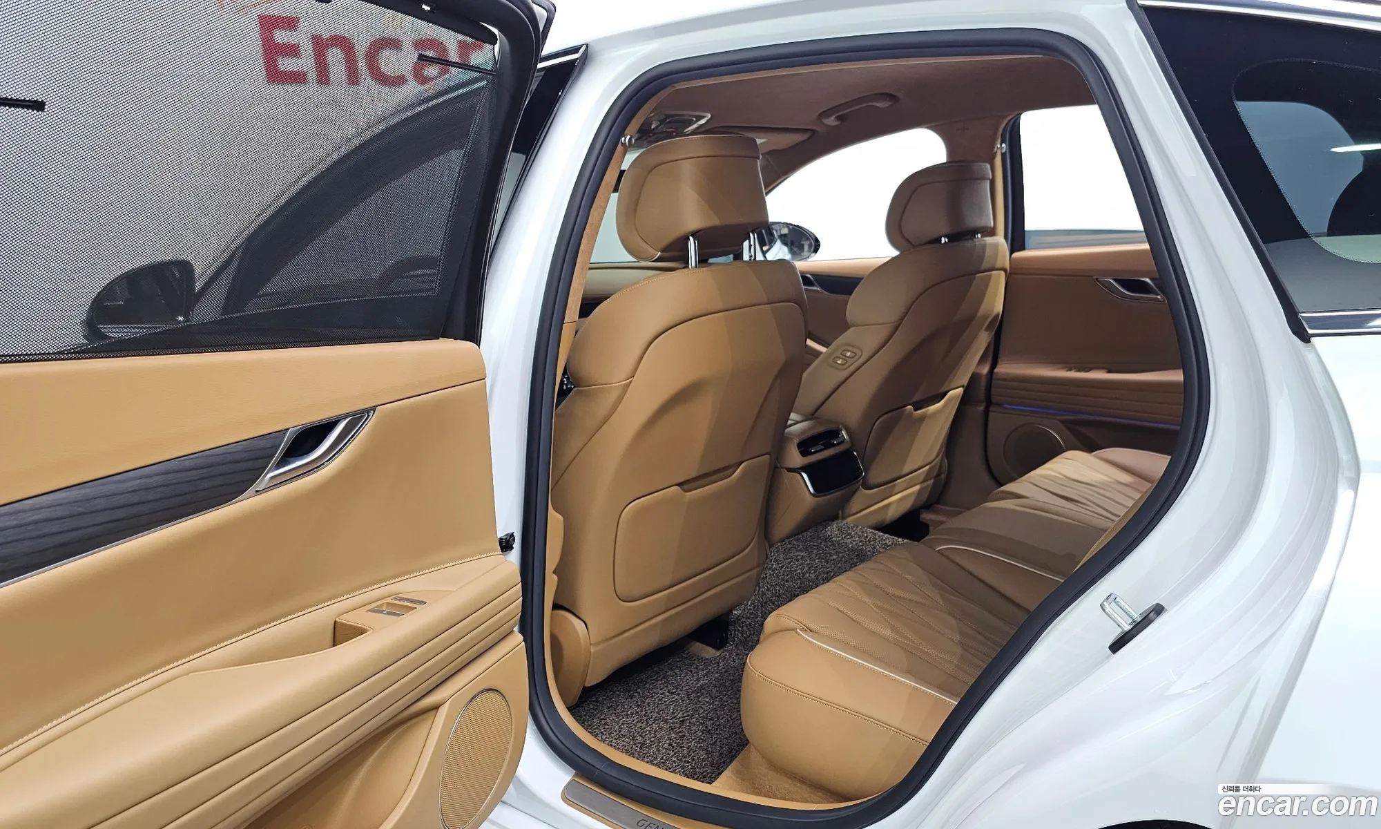 Genesis G80 2025 KMTGB41CDTU311405 — 13