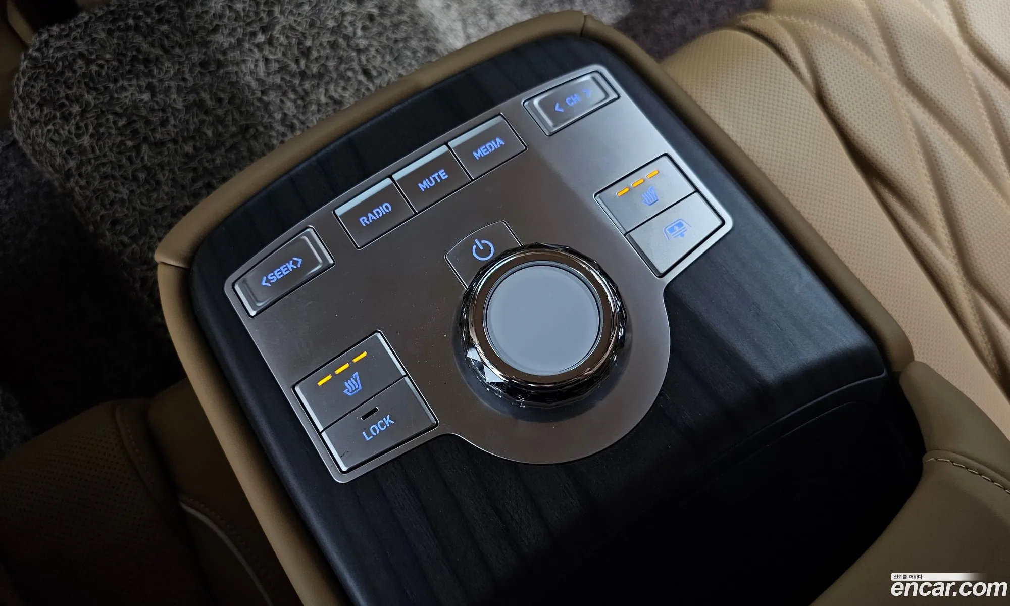 Genesis G80 2025 KMTGB41CDTU311405 — 18
