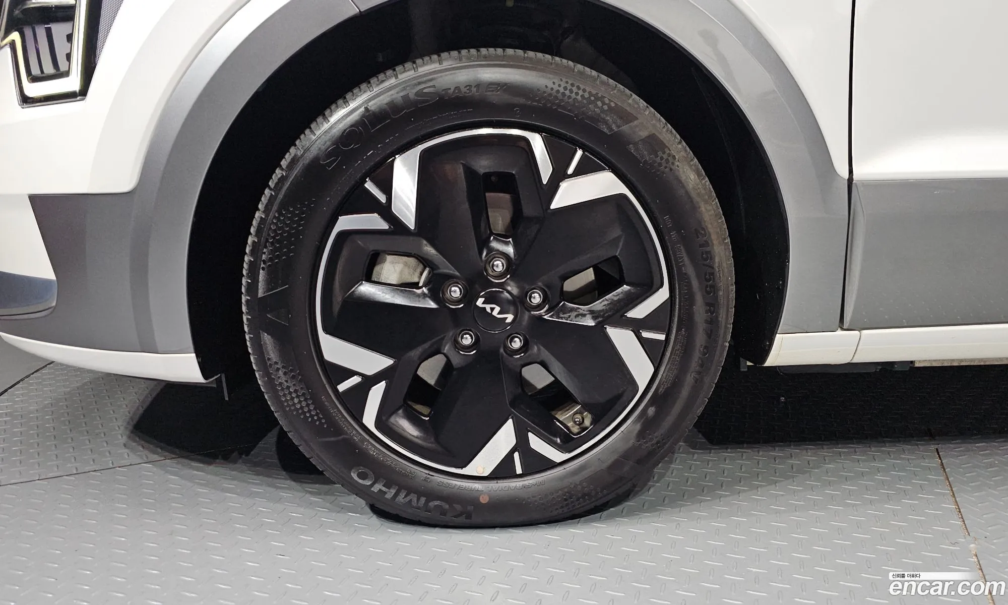 Kia Niro EV 2023 KNACR811FRA048598 — 24