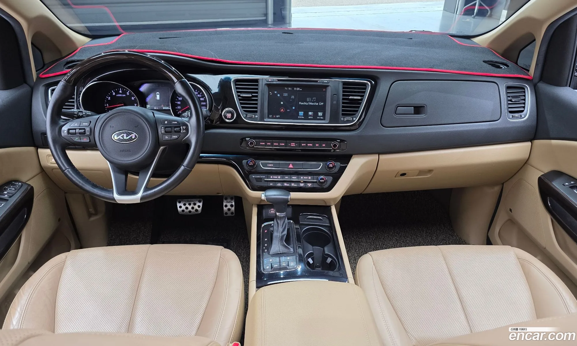 Kia Carnival 2017 KNAME811BHS331536 — 19