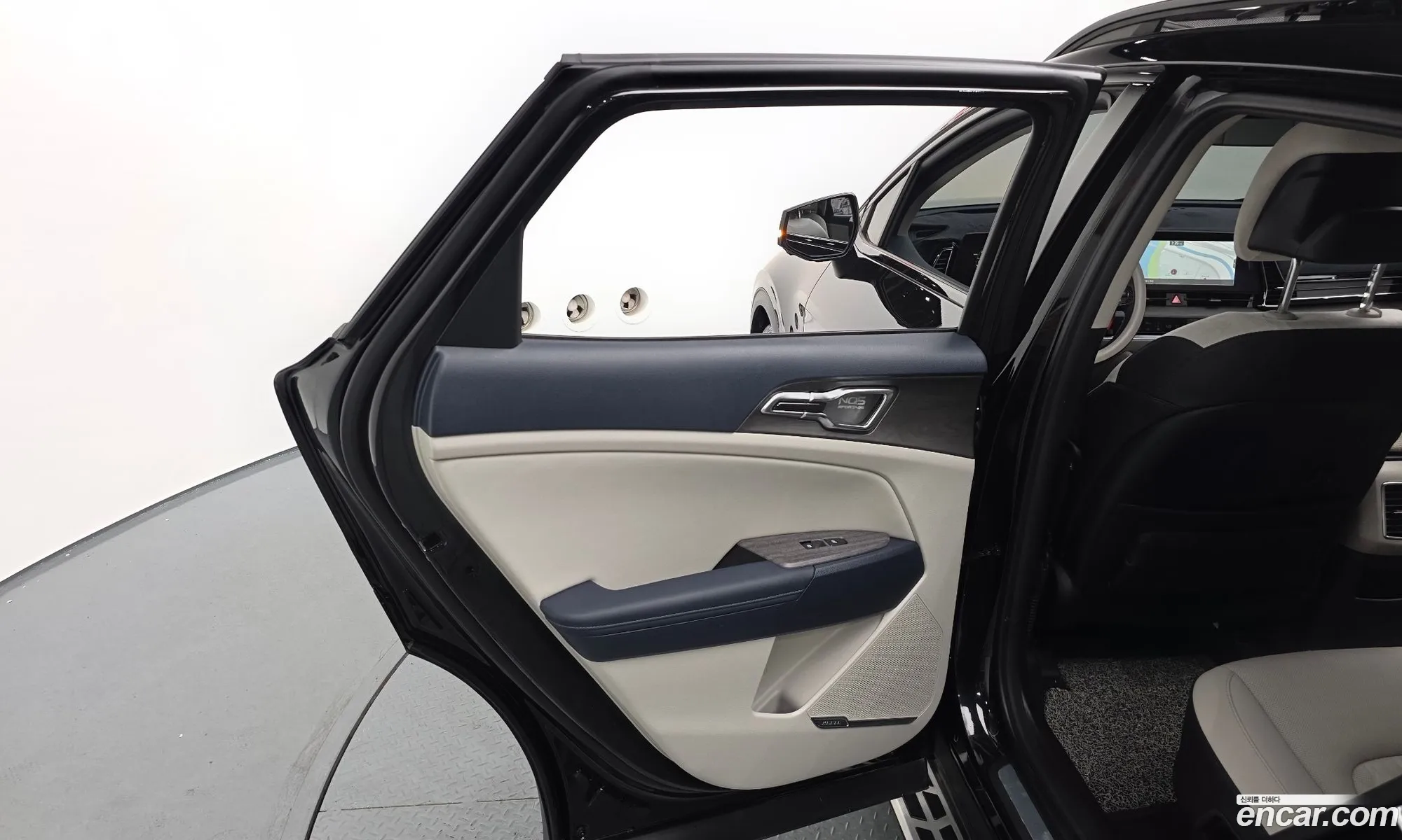 Kia Sportage Hybrid 2023 — 34