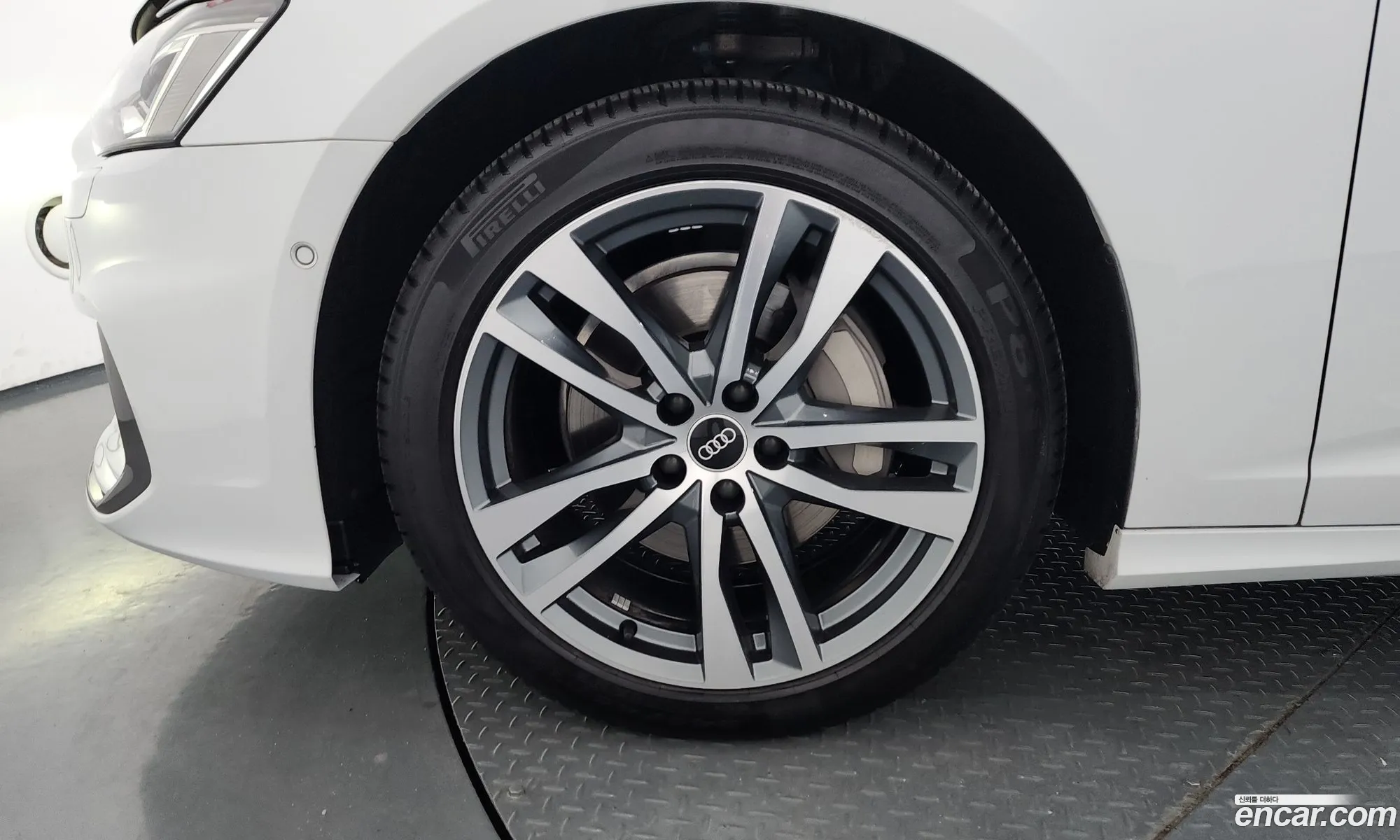 Audi A6 2022 WAUZZZF26NN011621 — 31
