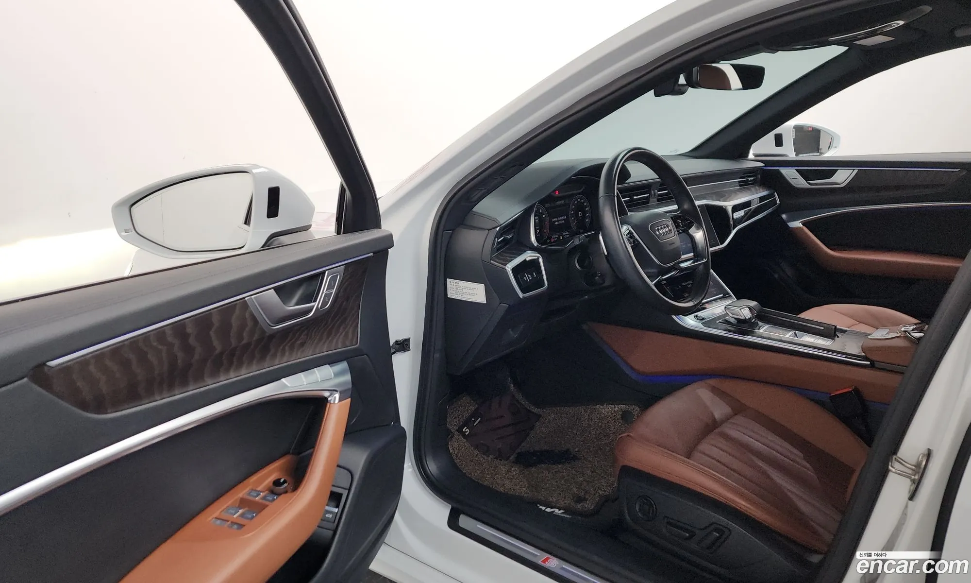 Audi A6 2022 WAUZZZF26NN011621 — 9
