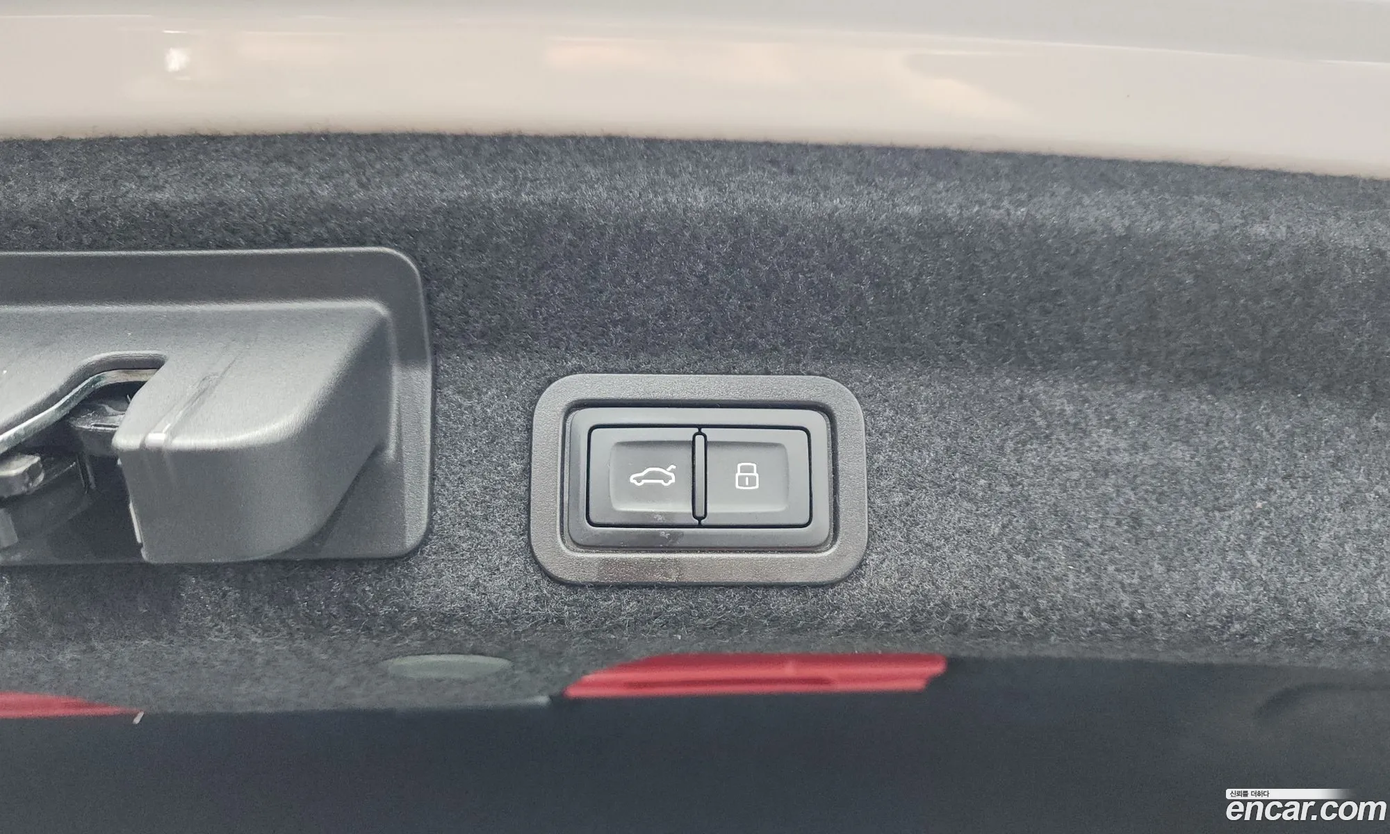 Audi A6 2022 WAUZZZF26NN011621 — 26