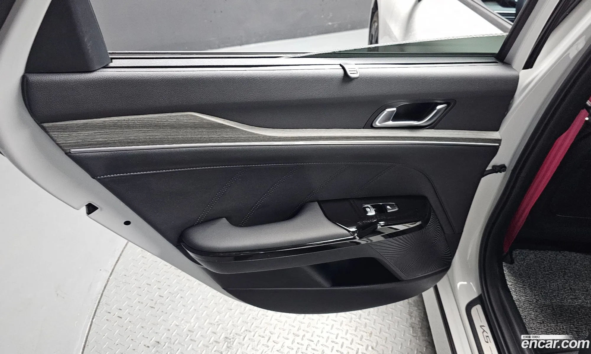 Kia K5 2025 KNAG541ABSA397017 — 34