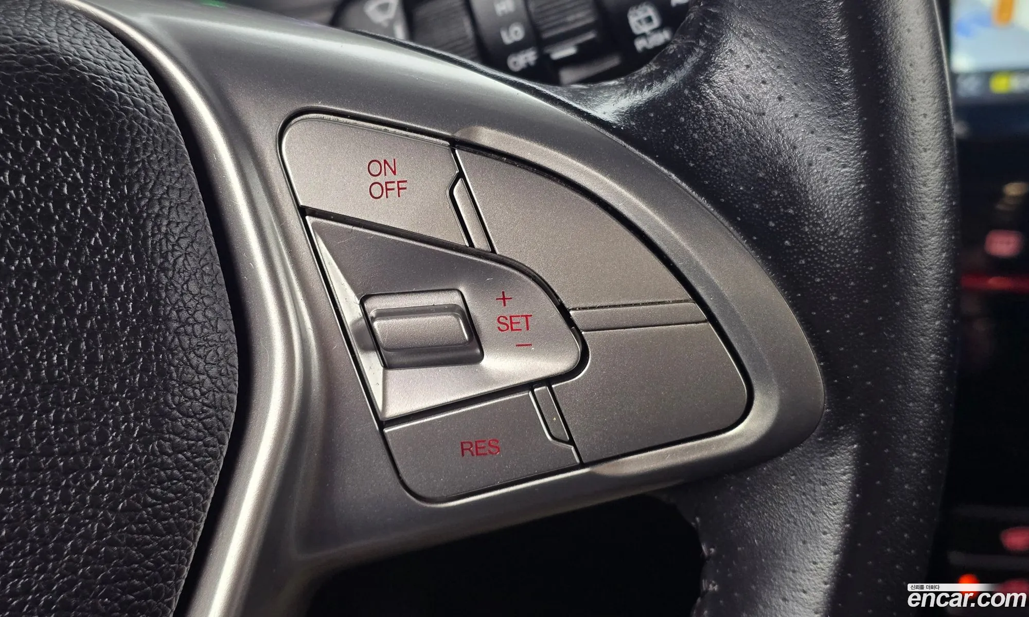 KG Mobility (SsangYong) Tivoli 2016 — 15