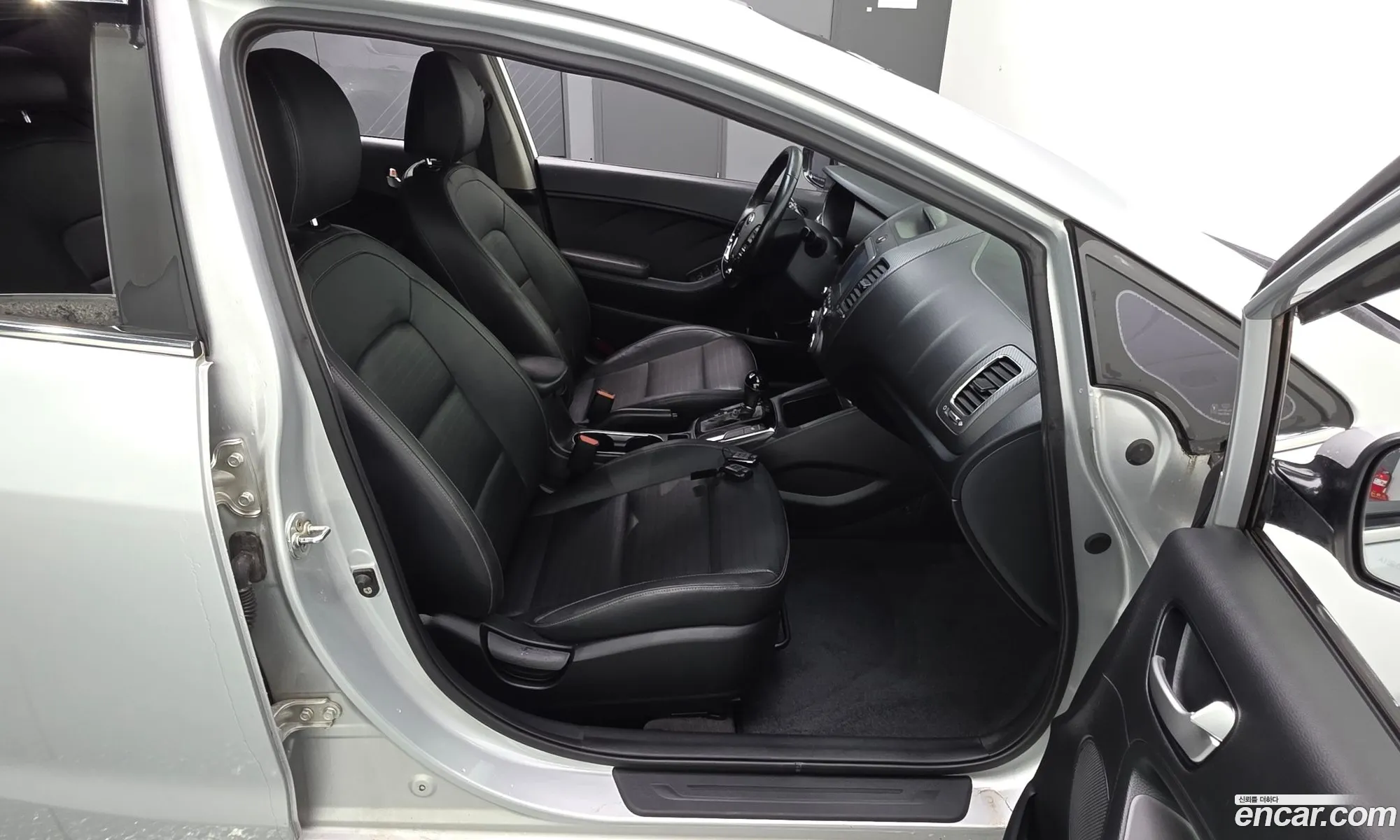 Kia K3 2016 KNAFK412BGA650296 — 17