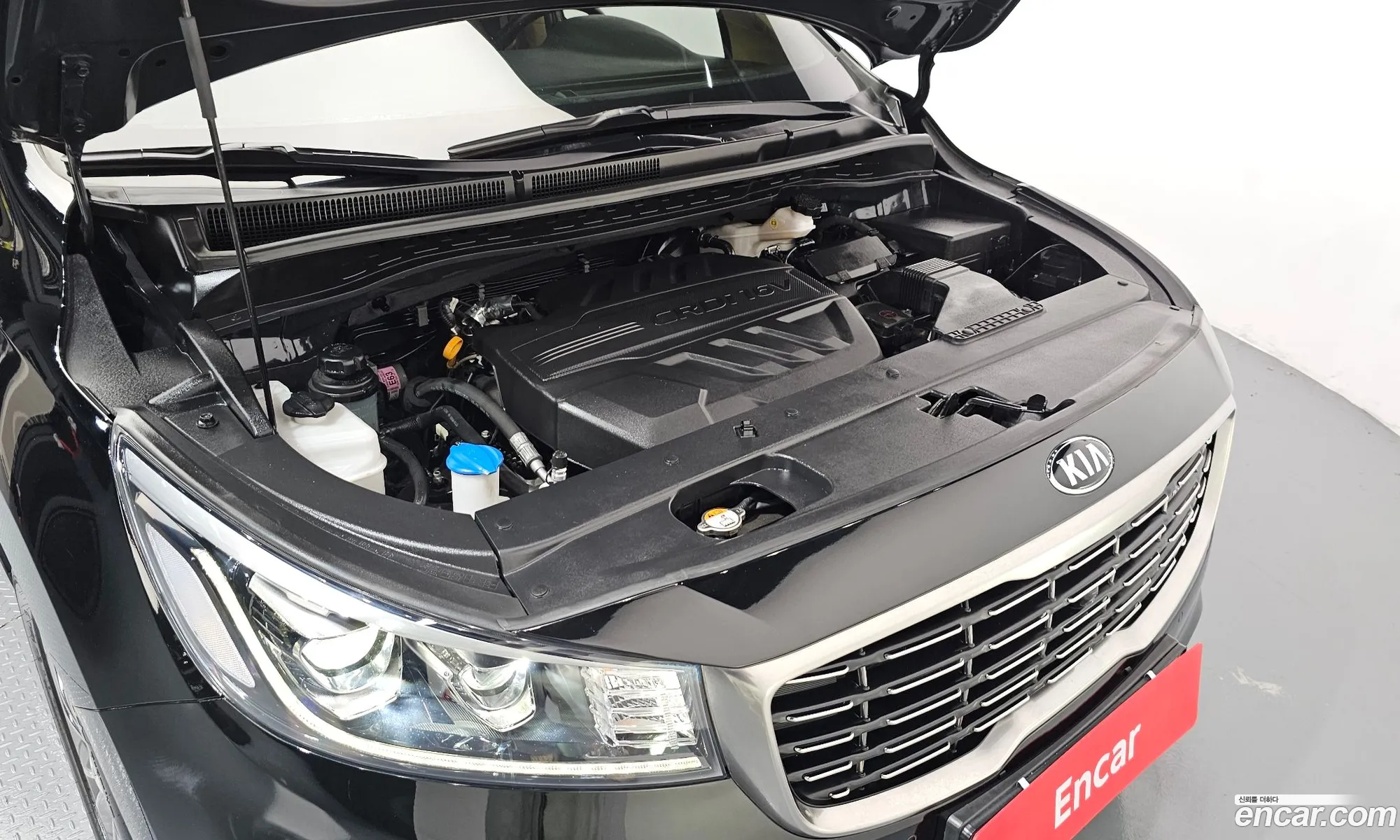 Kia Carnival 2019 KNAMB81ABKS571746 — 9