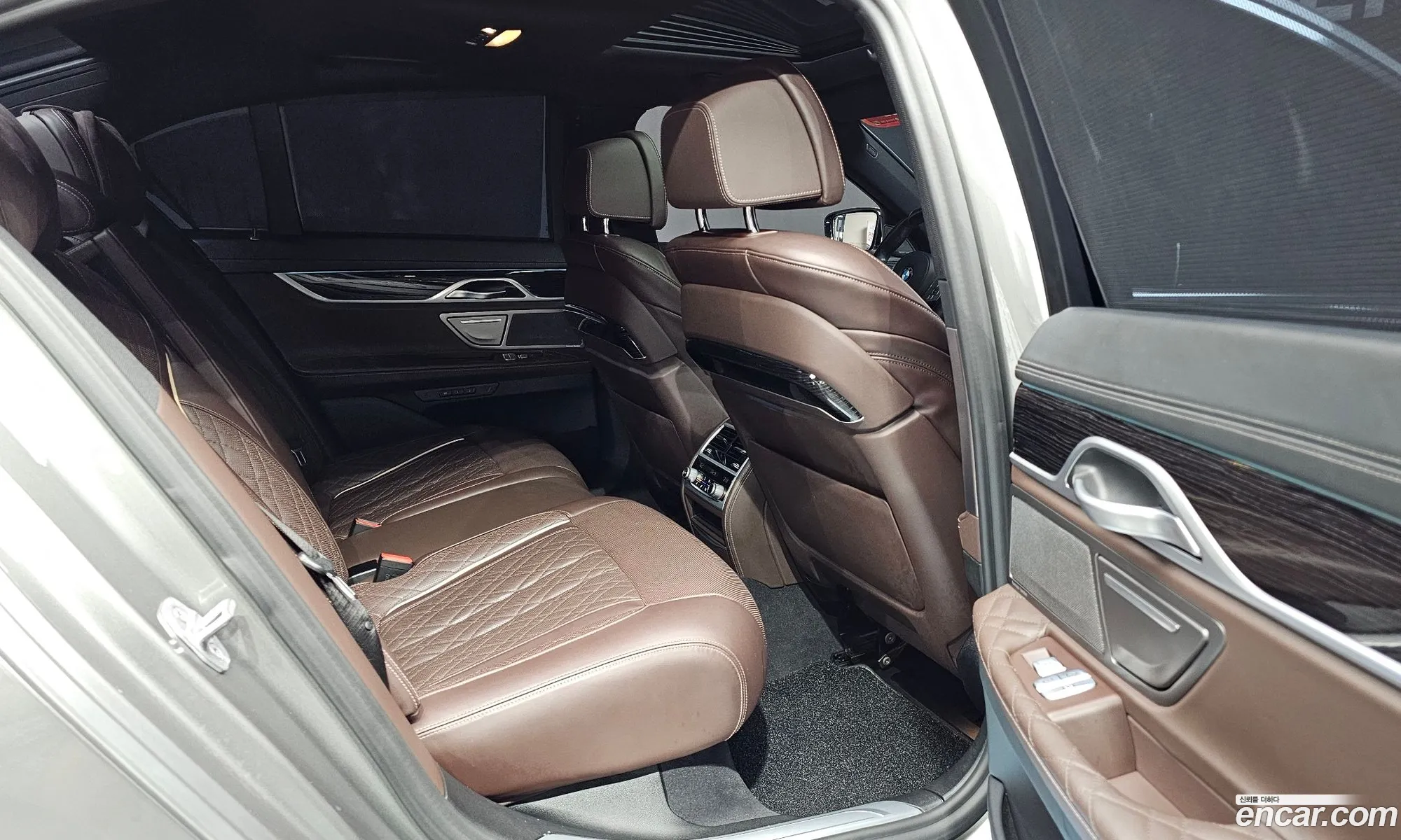 BMW 7 Series 2020 WBA7D6107LCE73160 — 26