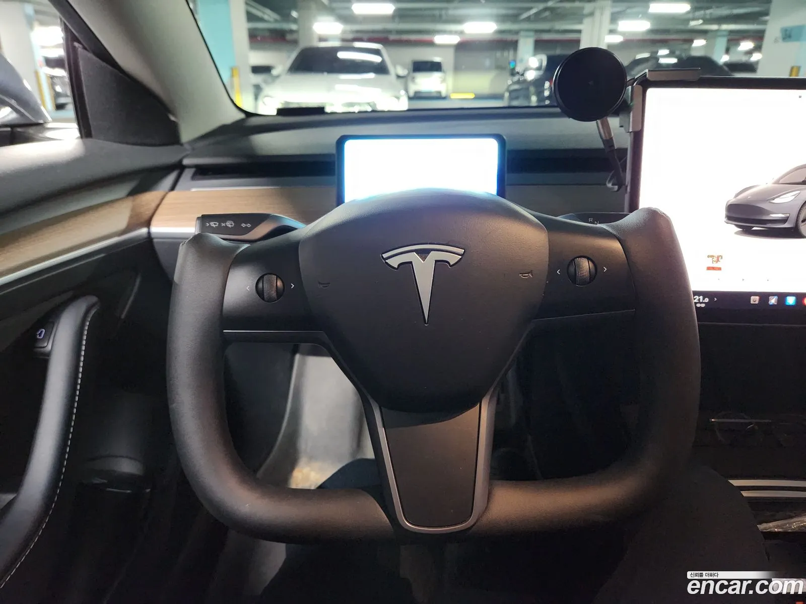 Tesla Model 3 2022 — 8