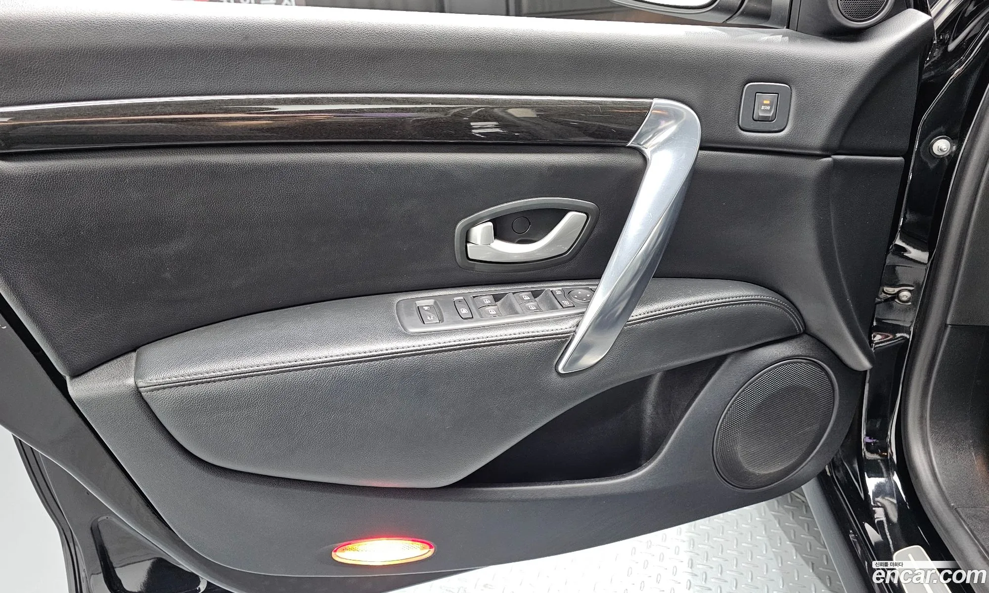 Renault Korea (Samsung) SM7 Nova 2014 KNMG4D2EMFP017908 — 14