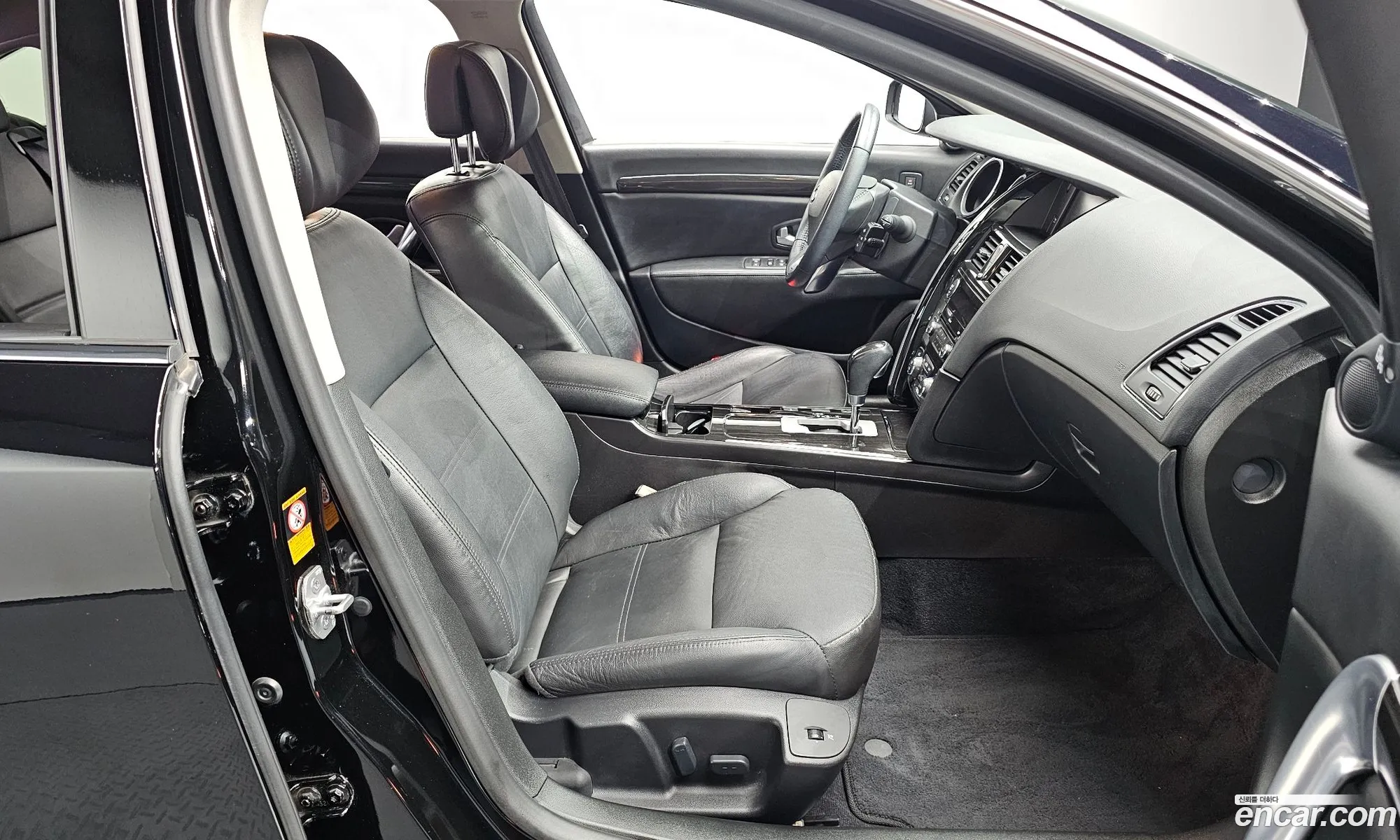 Renault Korea (Samsung) SM7 Nova 2014 KNMG4D2EMFP017908 — 3