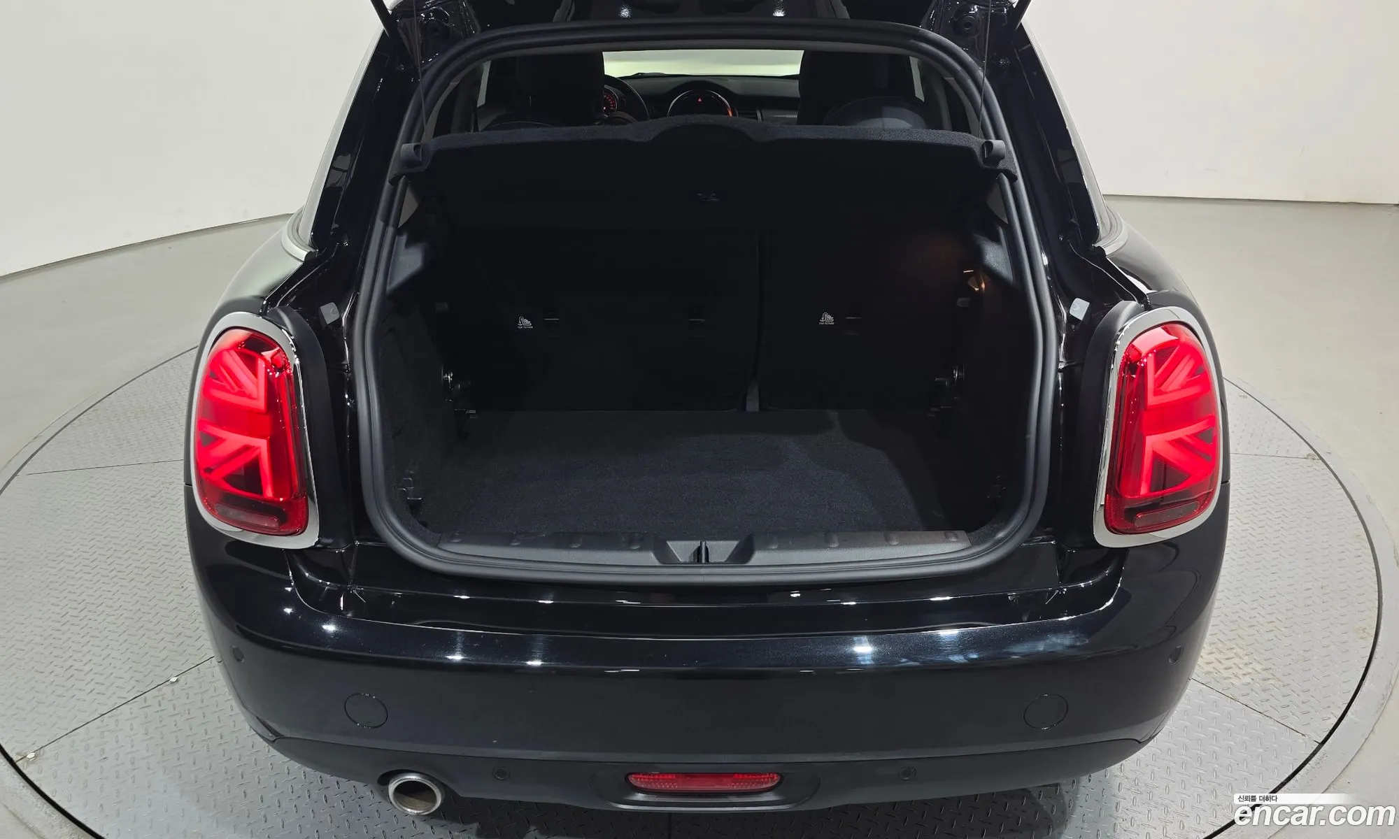 Mini Cooper 2021 WMWXV7108M2N86123 — 9