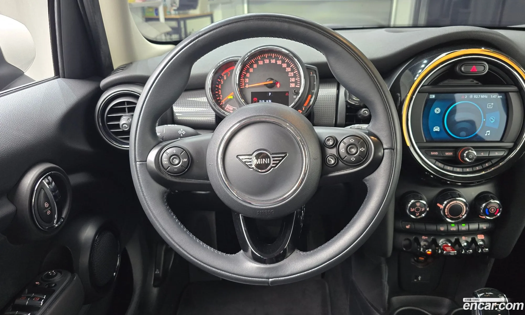 Mini Cooper 2021 WMWXV7108M2N86123 — 29