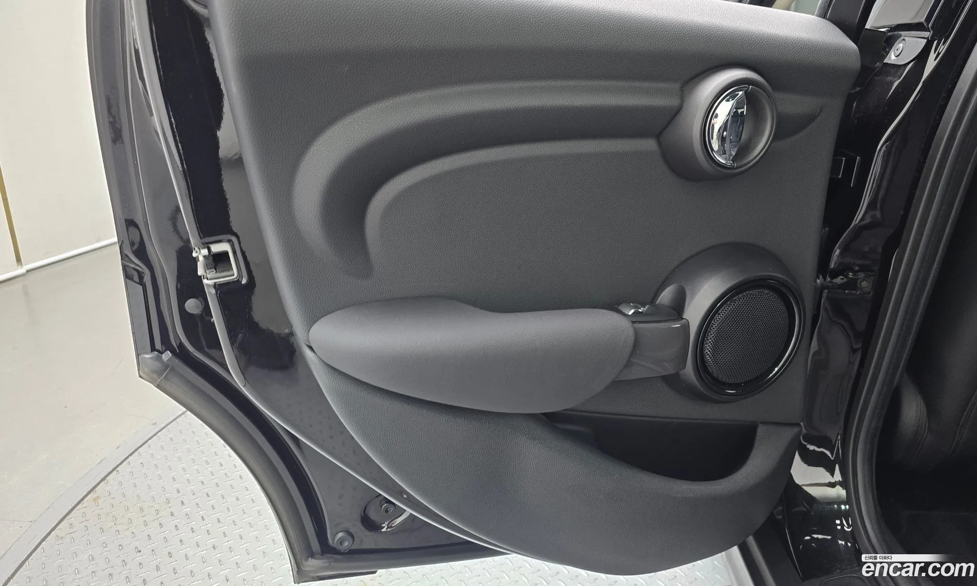 Mini Cooper 2021 WMWXV7108M2N86123 — 18