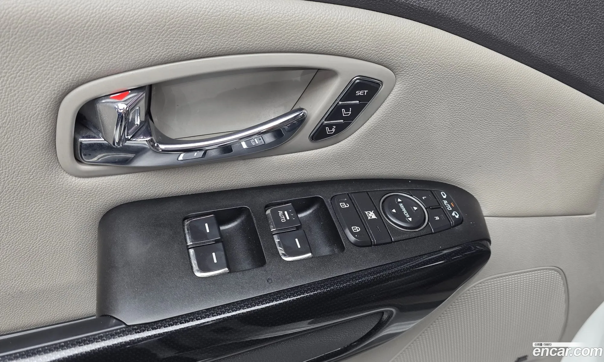 Kia Carnival 2017 KNAME81ABHS339572 — 14